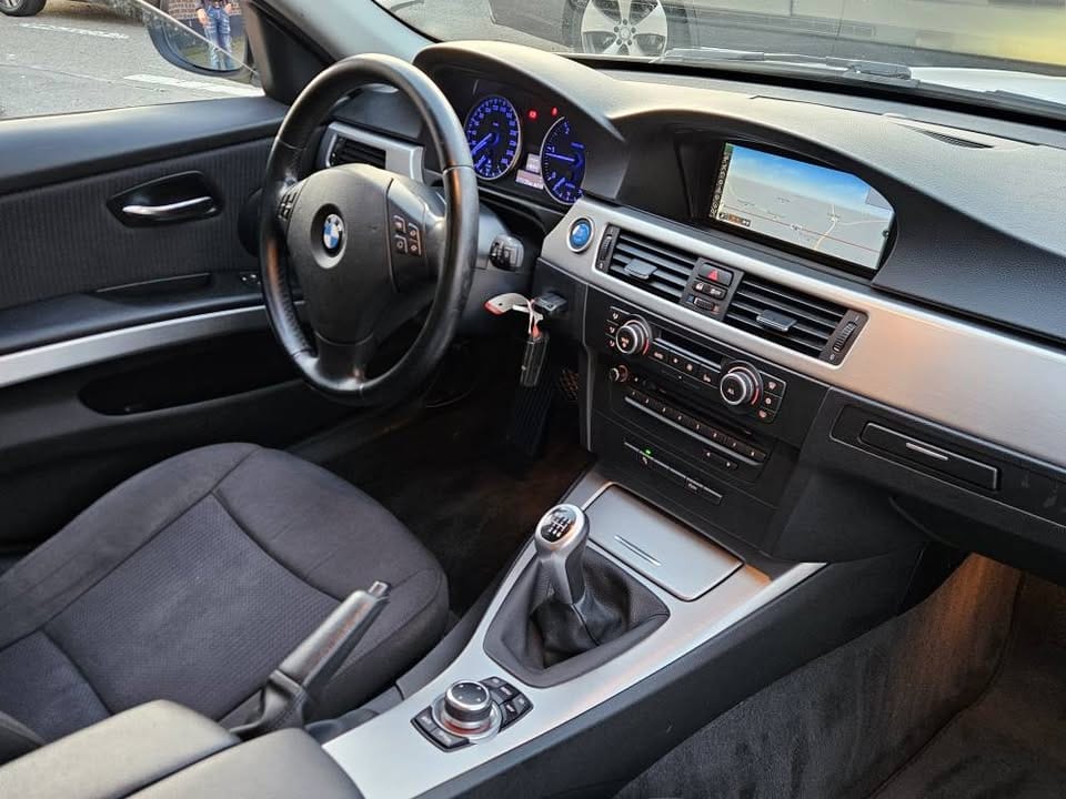 BMW Série 3 318d with Cruise control