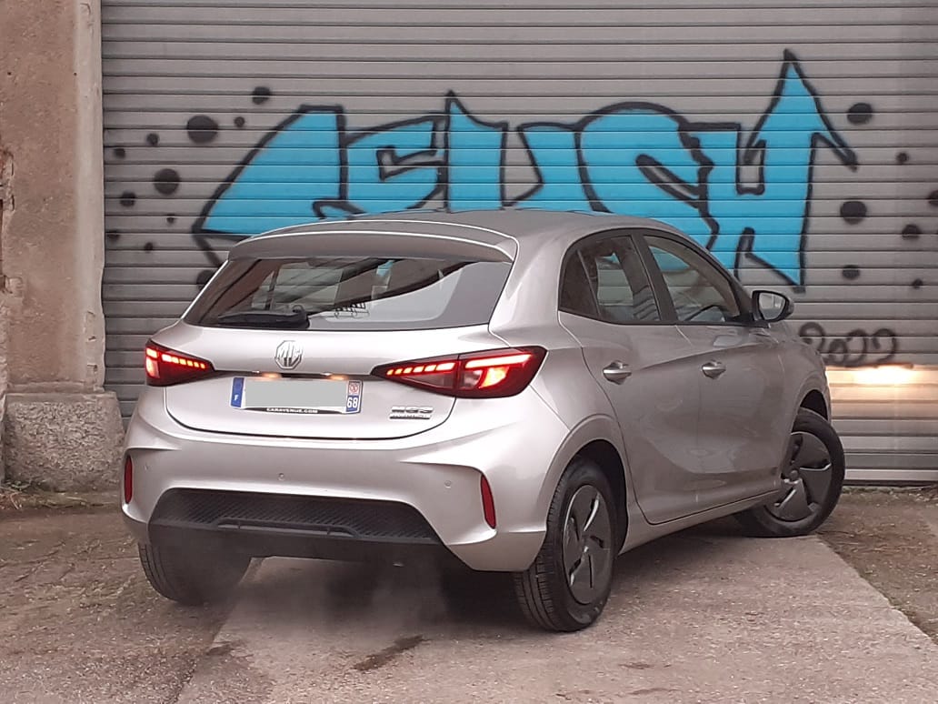 MG MG3 Essence SP95 Hybride+ Auto avec Climatisation
