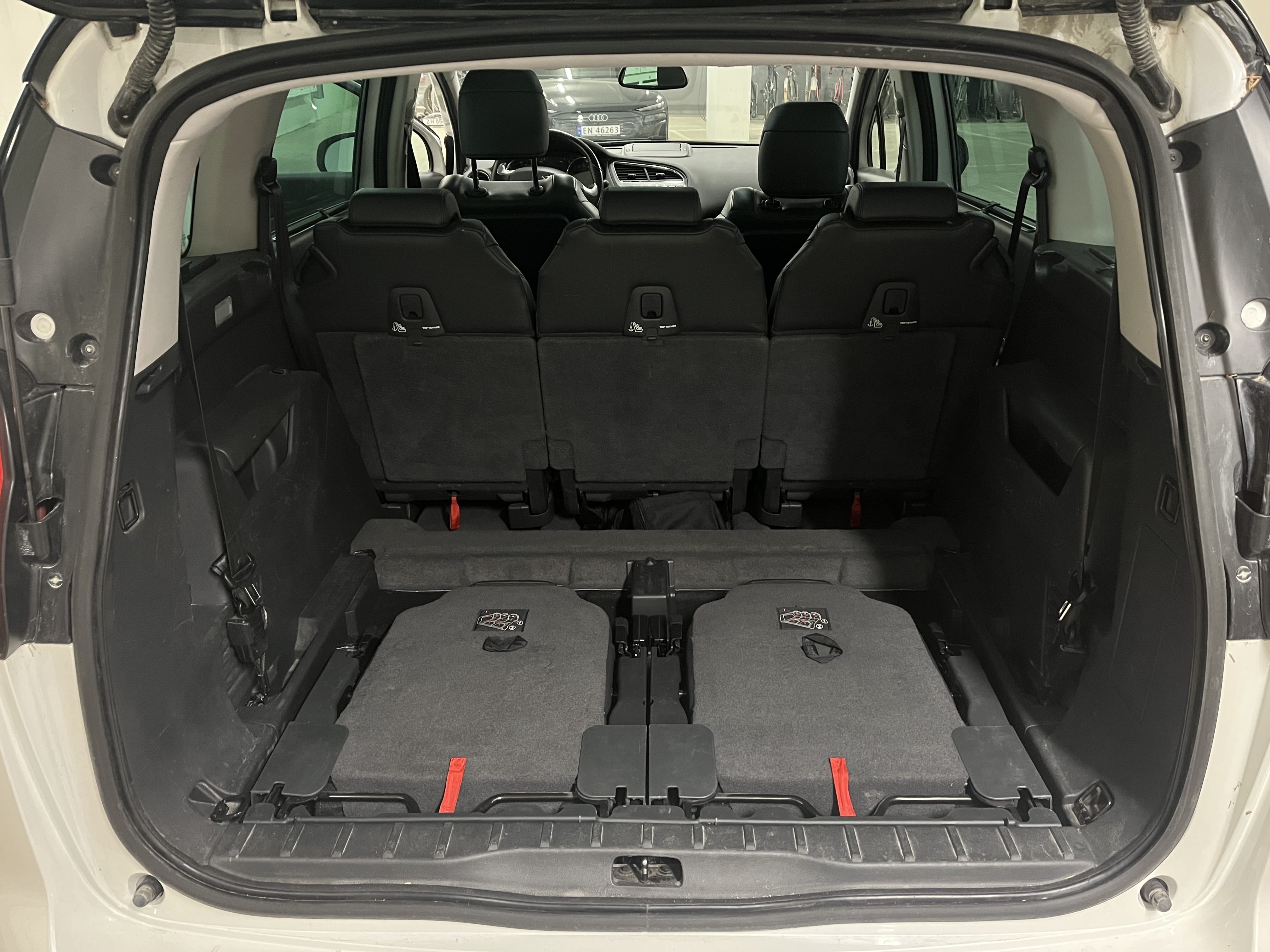 Peugeot 5008 mit Anhängerkupplung