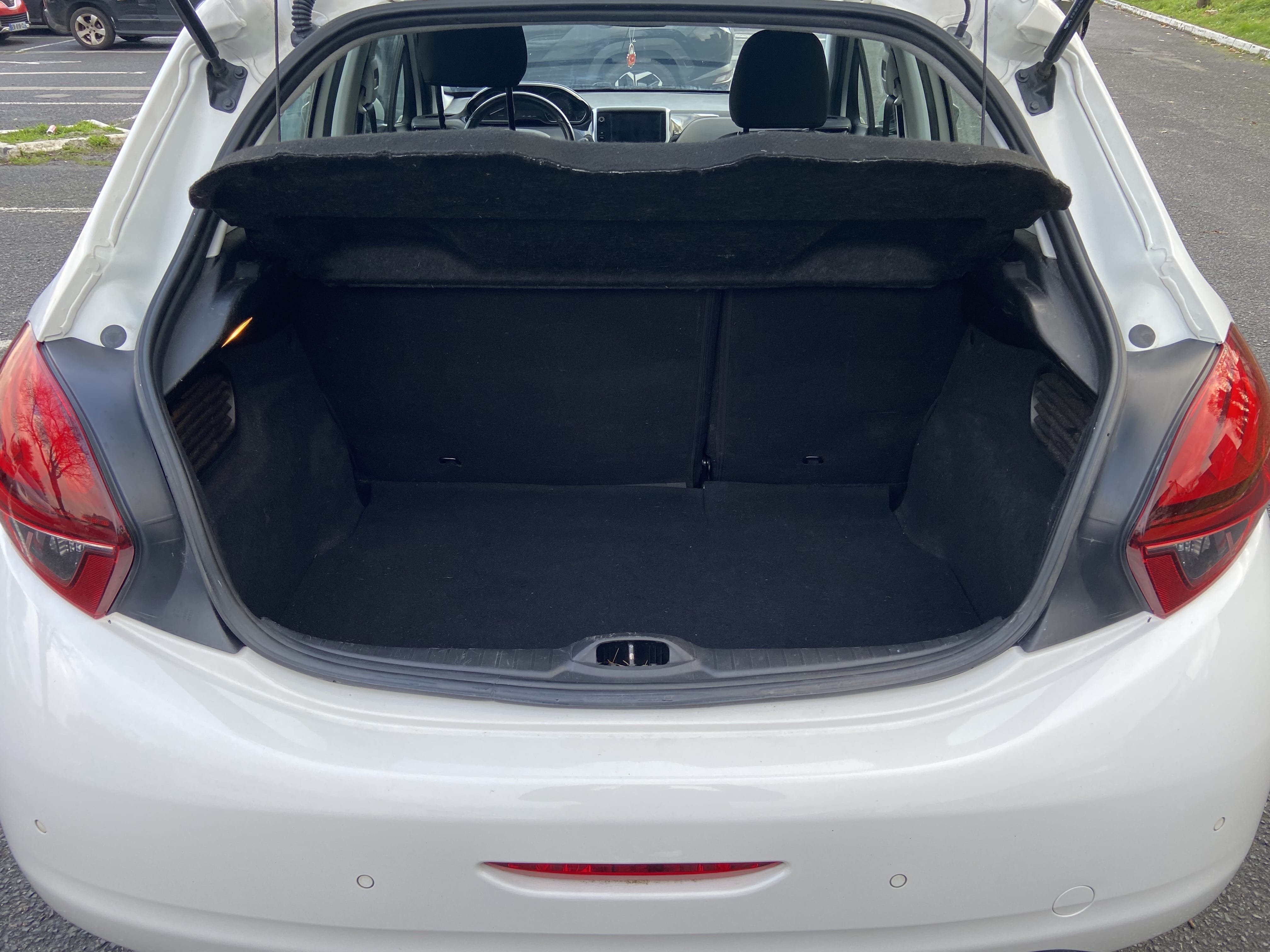 Peugeot 208 avec Audio Bluetooth