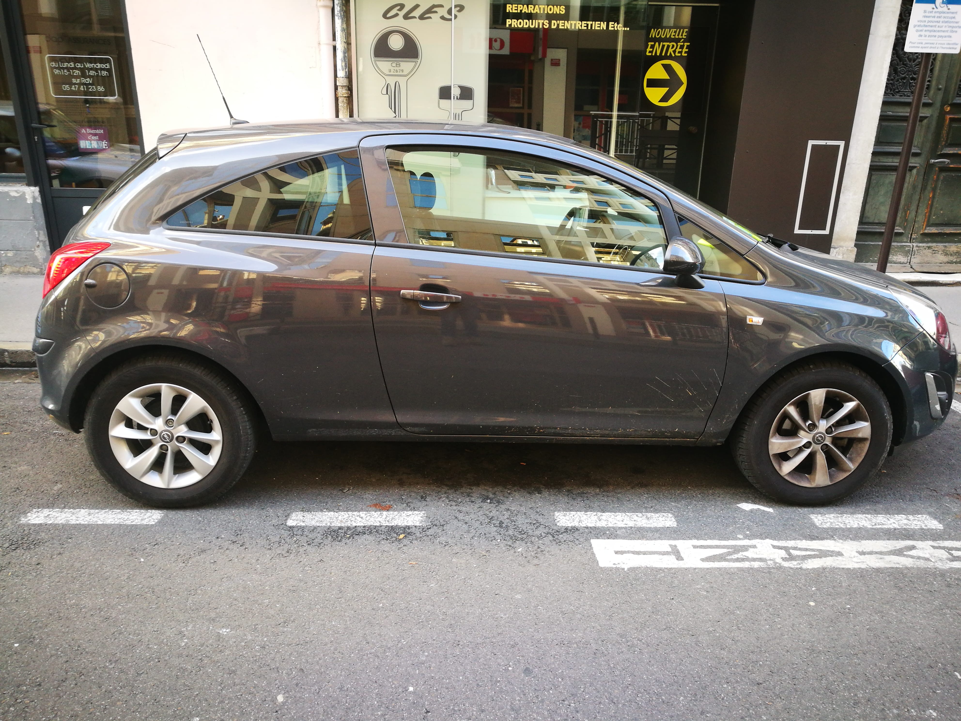 Opel Corsa D 1.4  110ch (74kw) avec Chaines