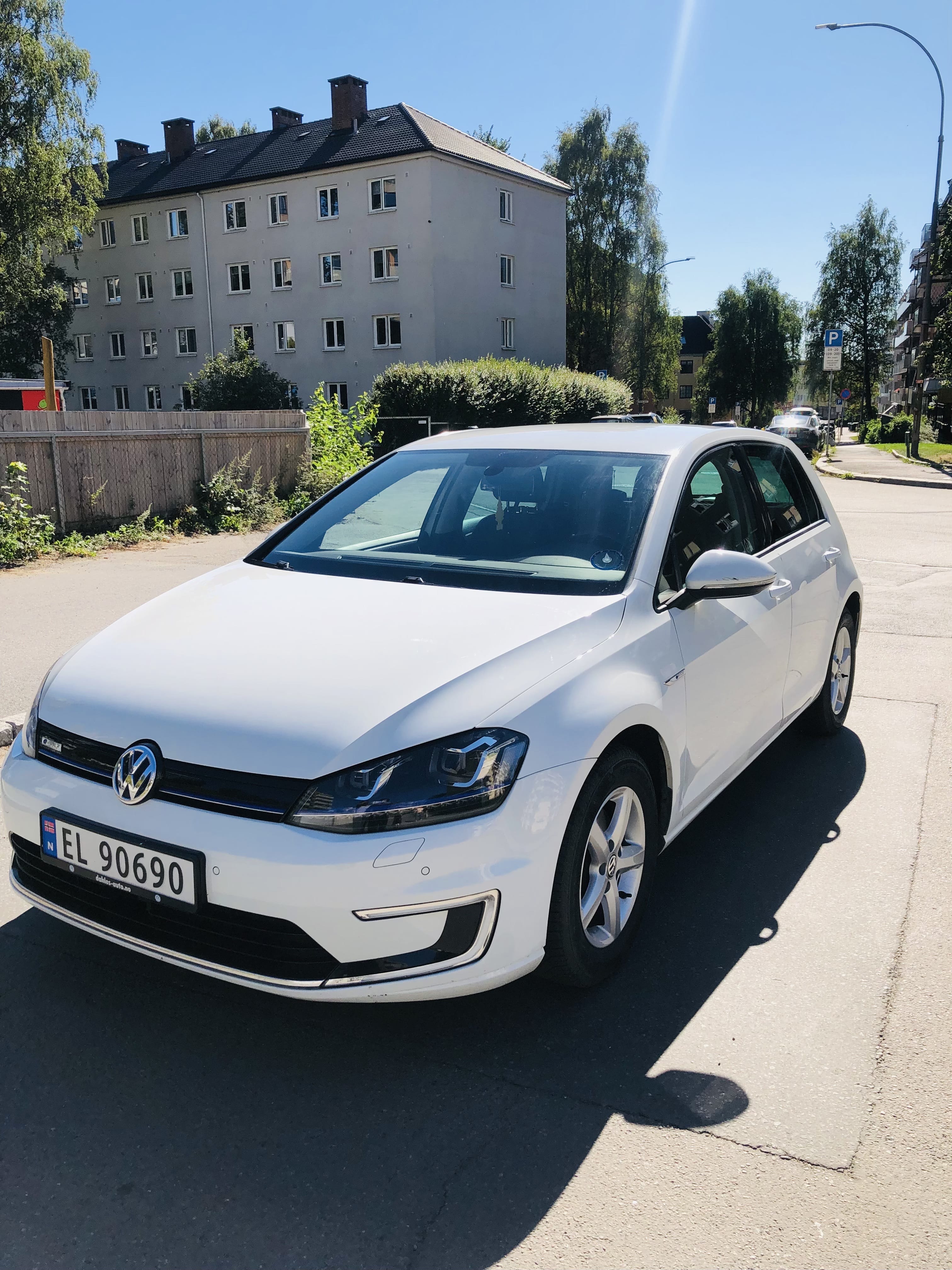 Volkswagen e-Golf, 2016, Electric, automatic