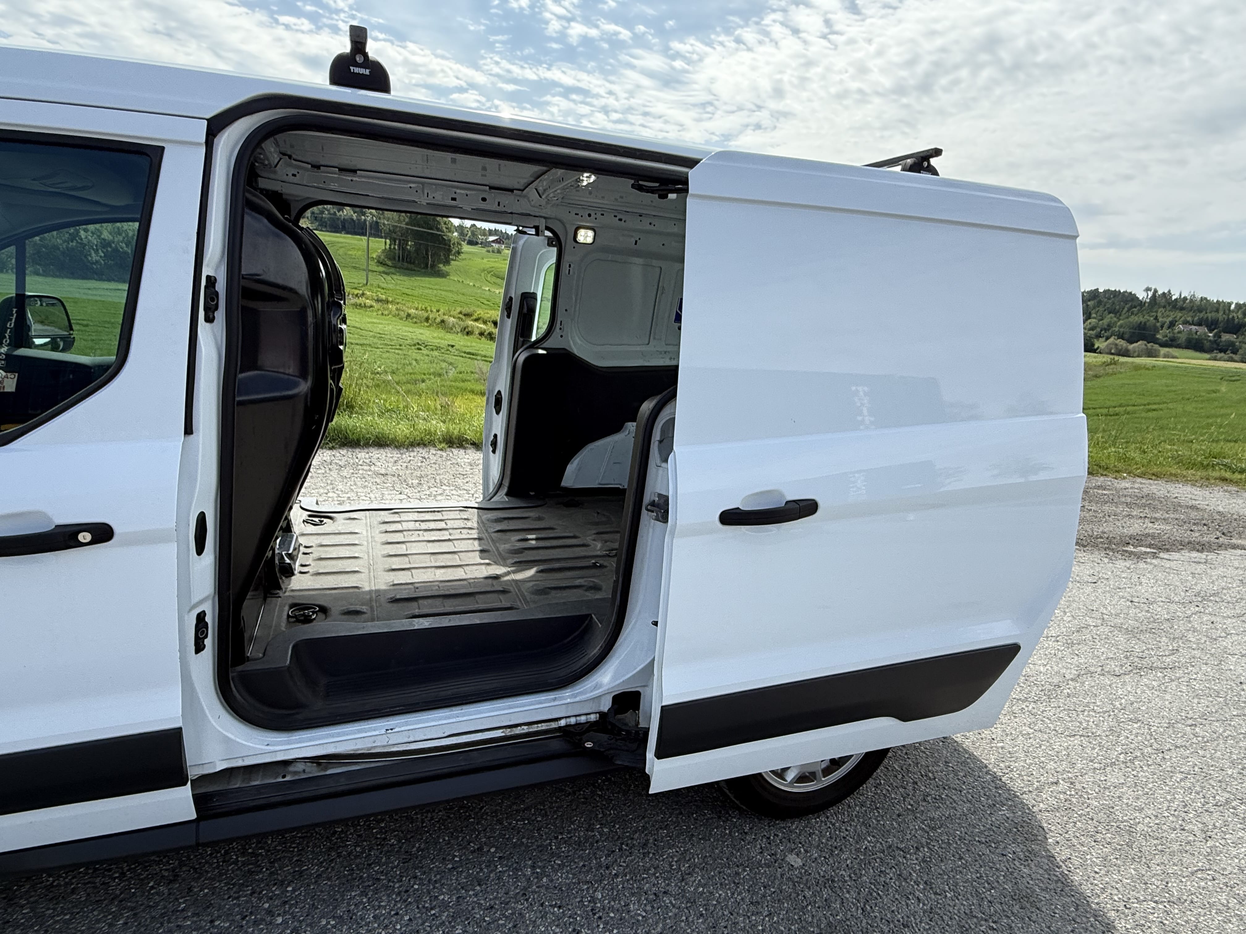 Ford Transit Connect XL med Vinterdekk