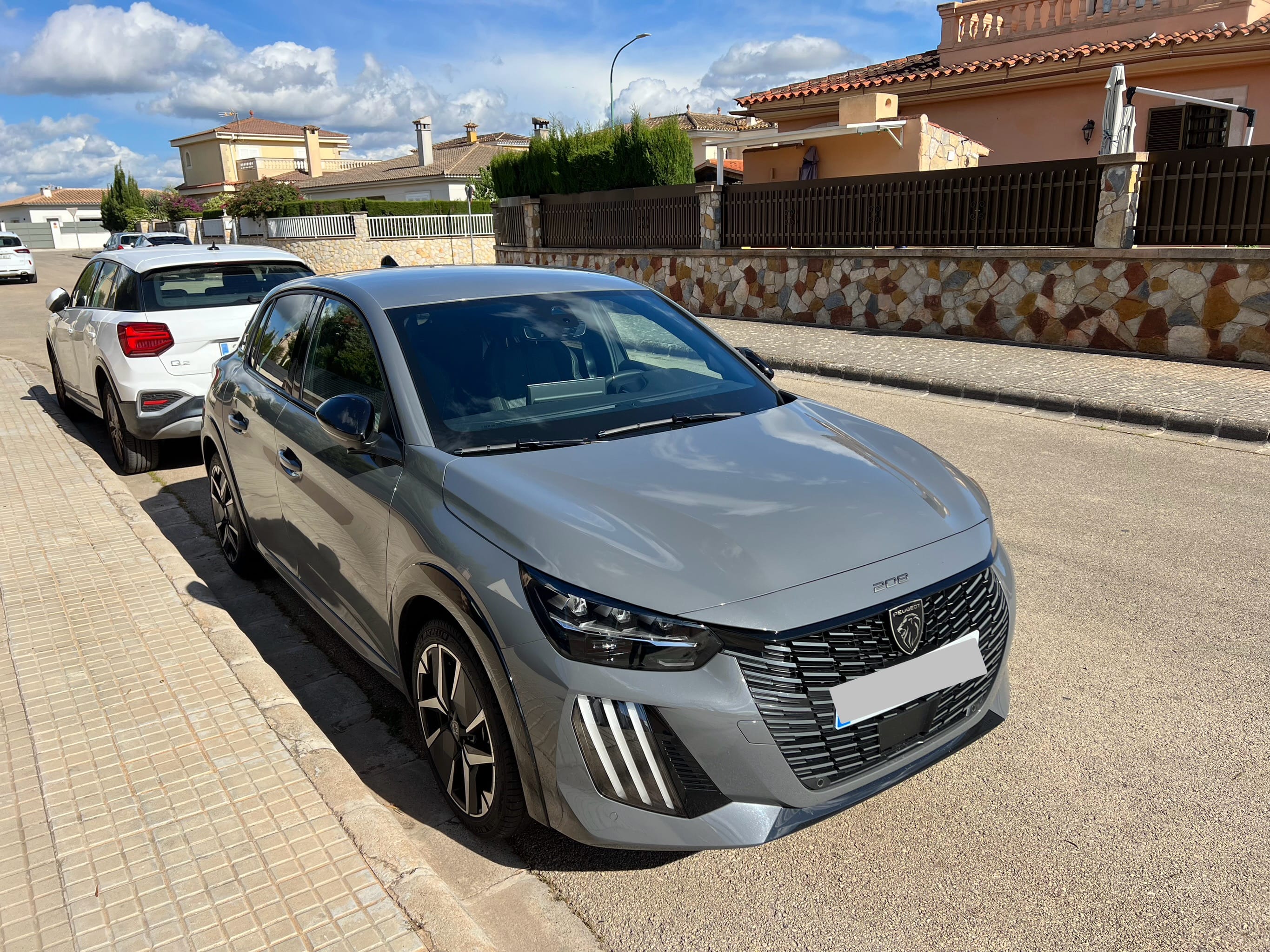 Peugeot 208 GT Line med GPS