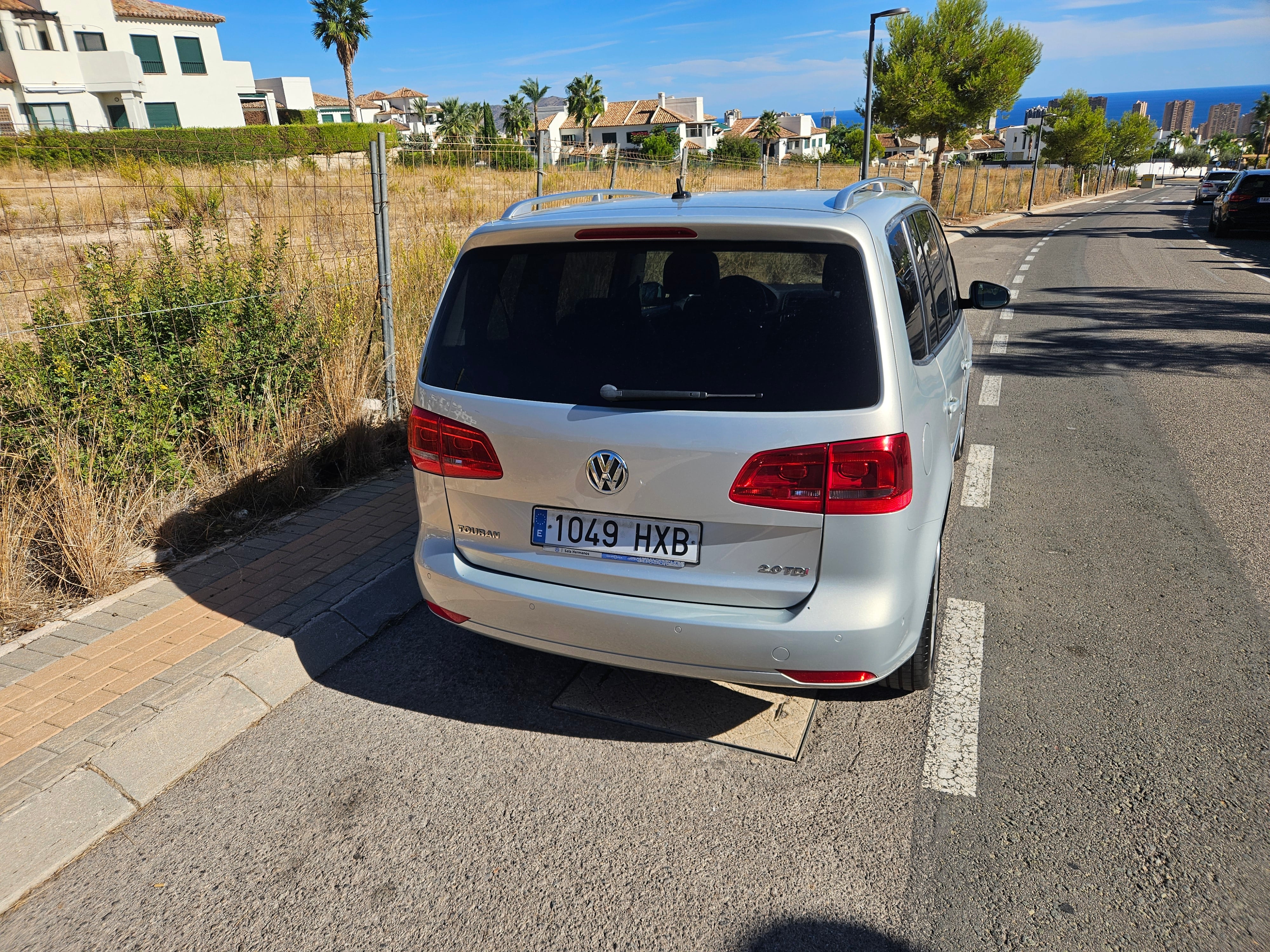 Volkswagen Touran 2.0 TDI con Control de velocidad