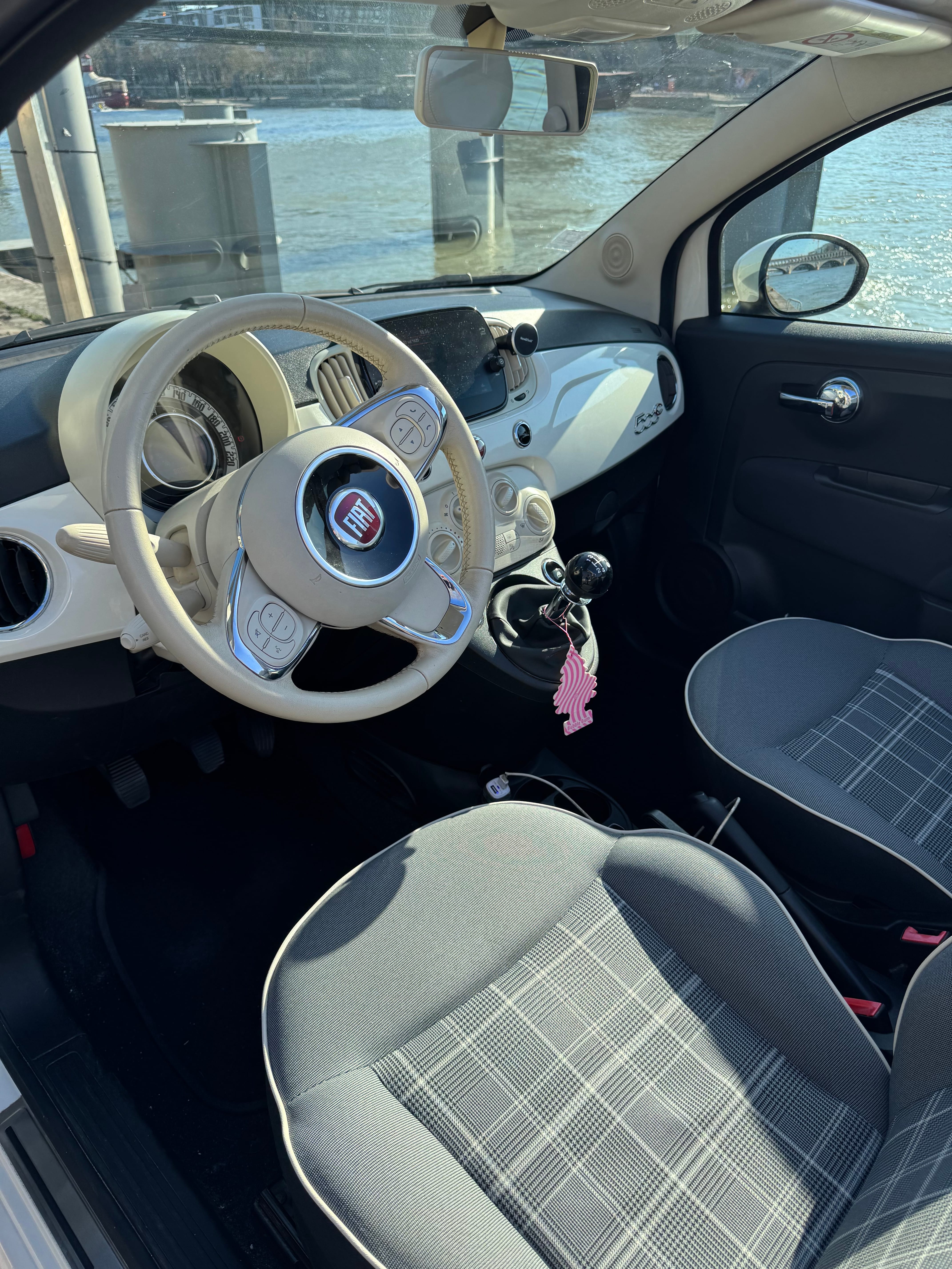 Fiat 500 C avec Apple CarPlay