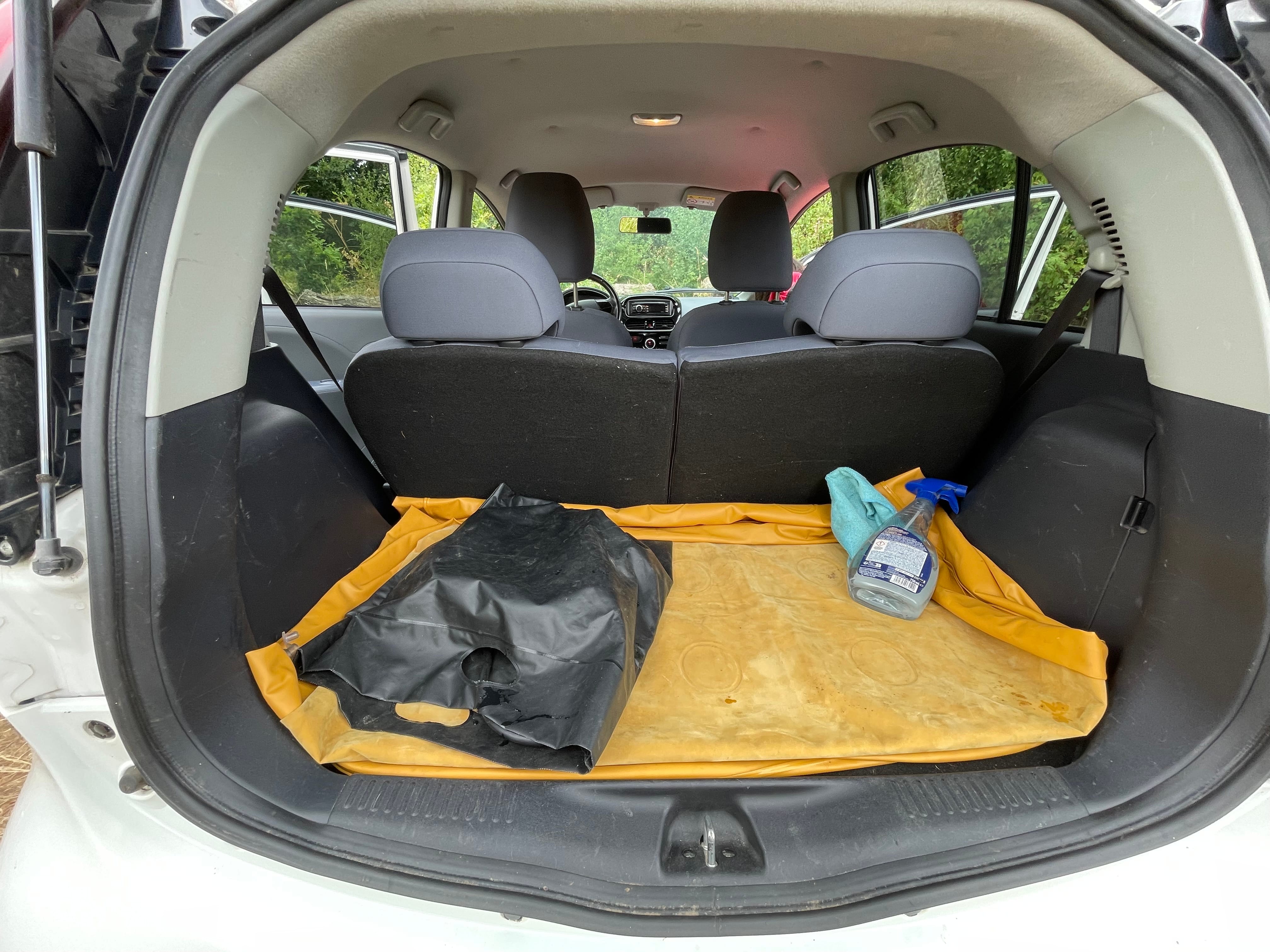 Peugeot iOn avec Entrée audio / iPod