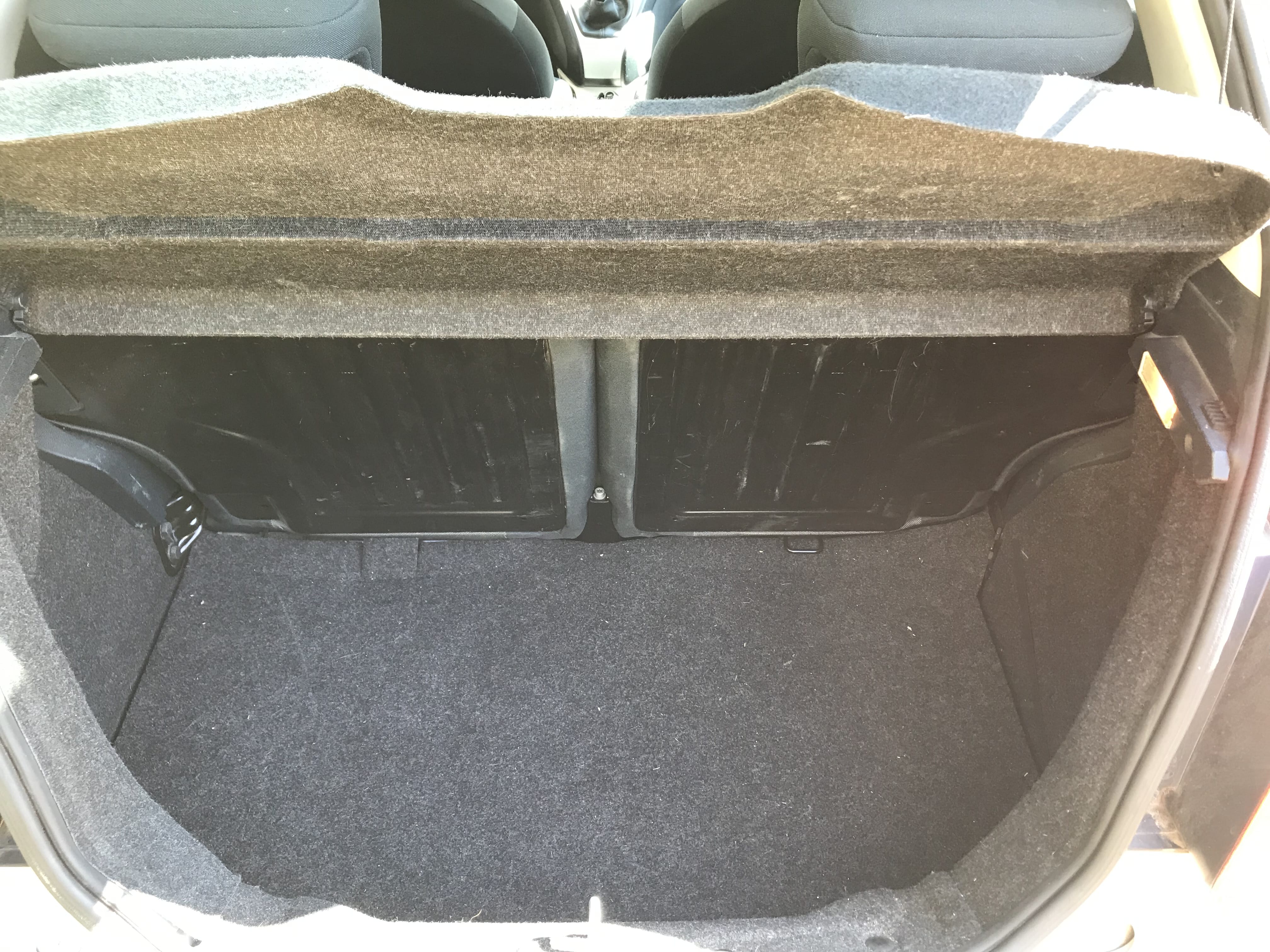 Ford Ka avec Entrée audio / iPod