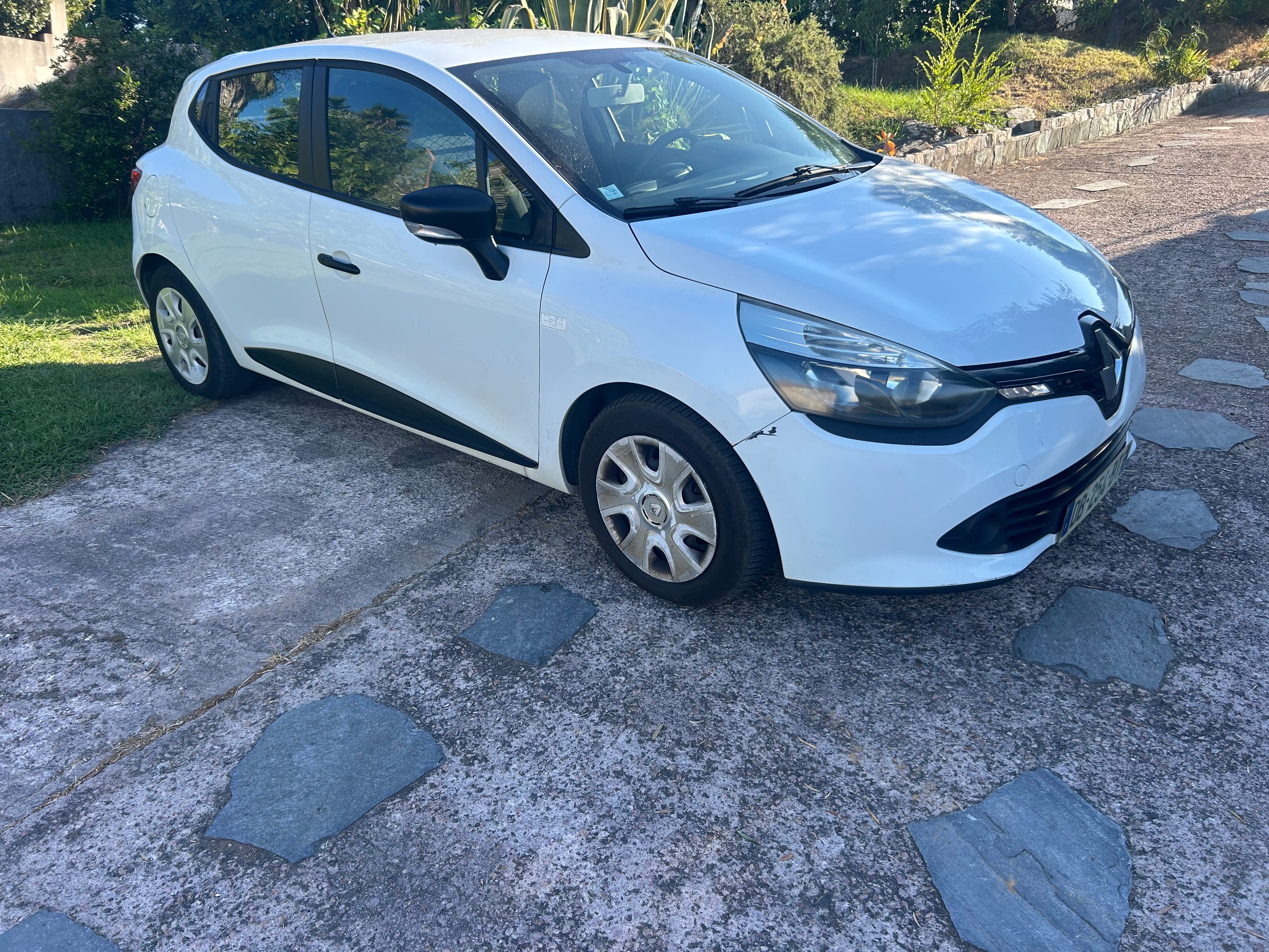 Renault Clio avec Climatisation