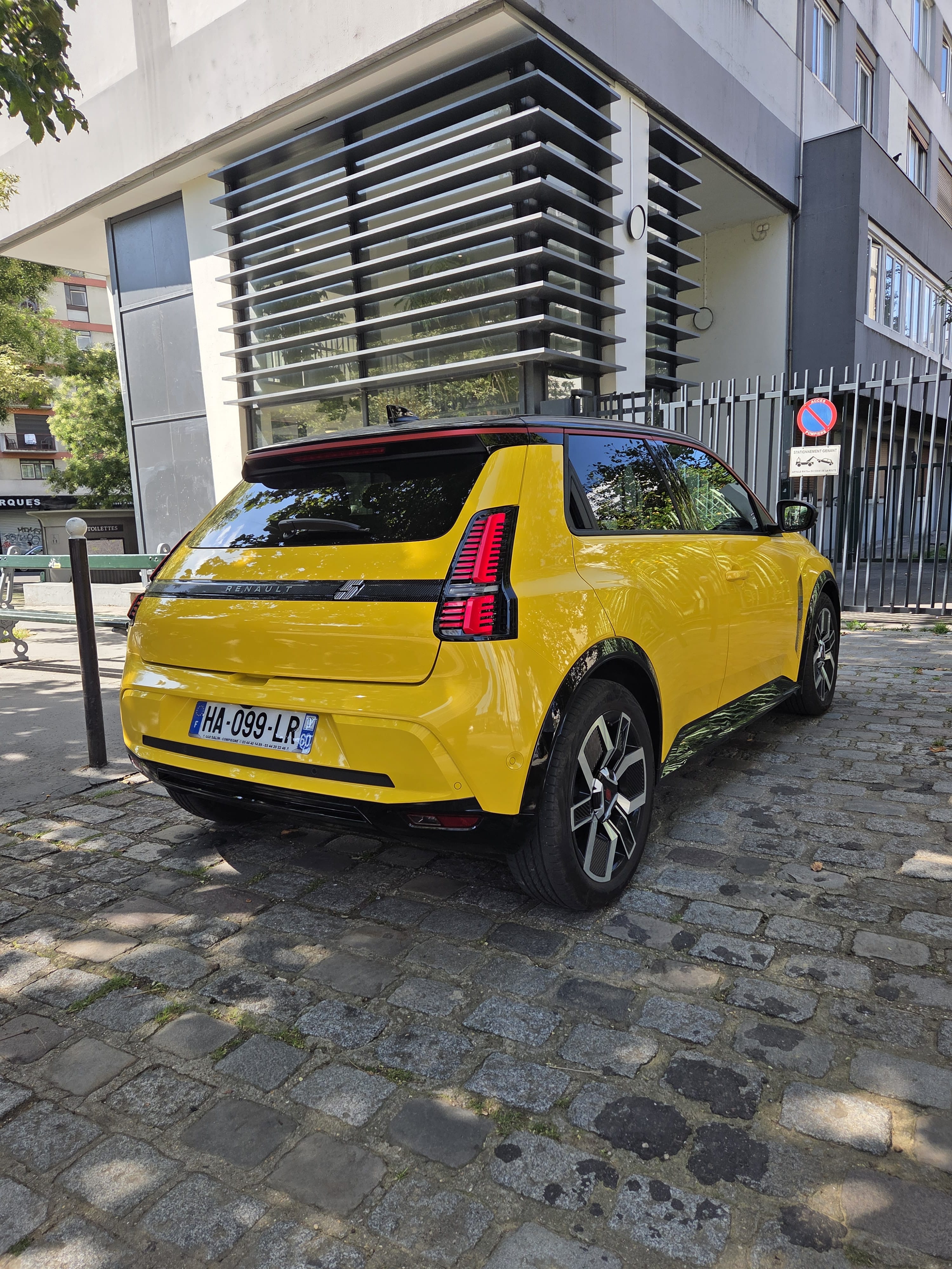 Renault 5 E-Tech avec GPS