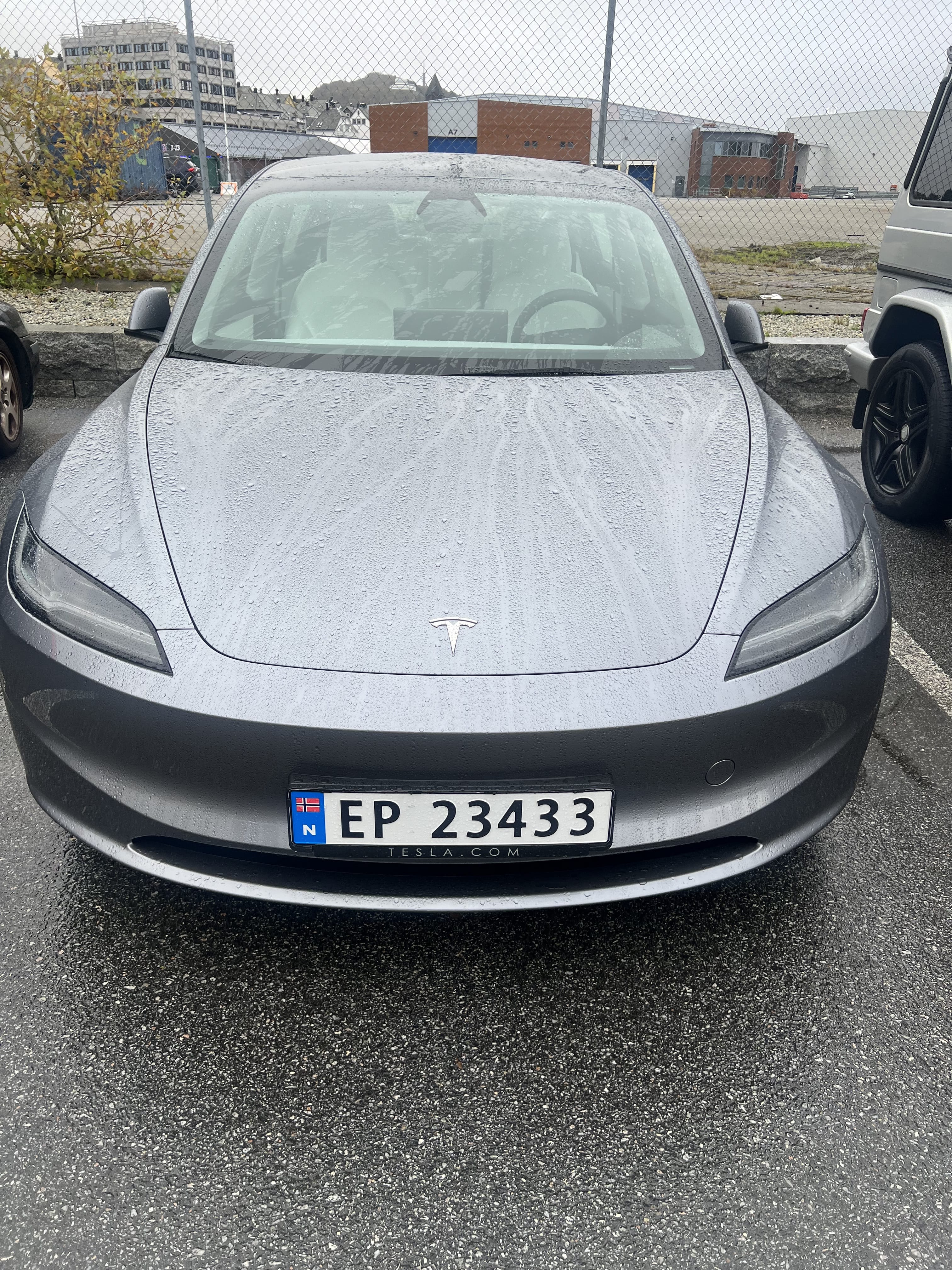 Tesla Model 3 Long Range med Firehjulstrekk