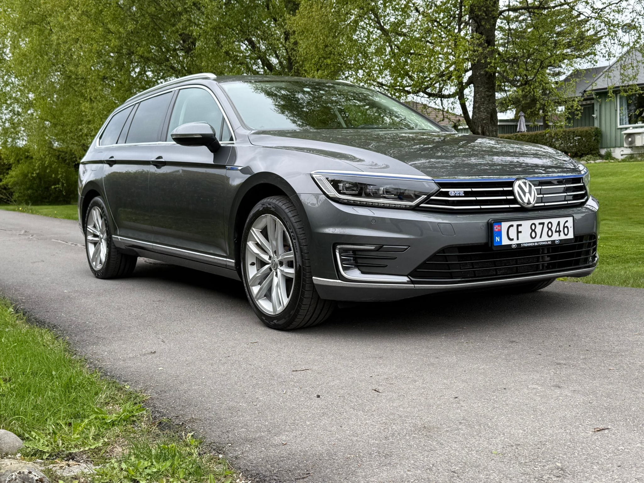 Volkswagen Passat GTE Hybrid med Aircondition