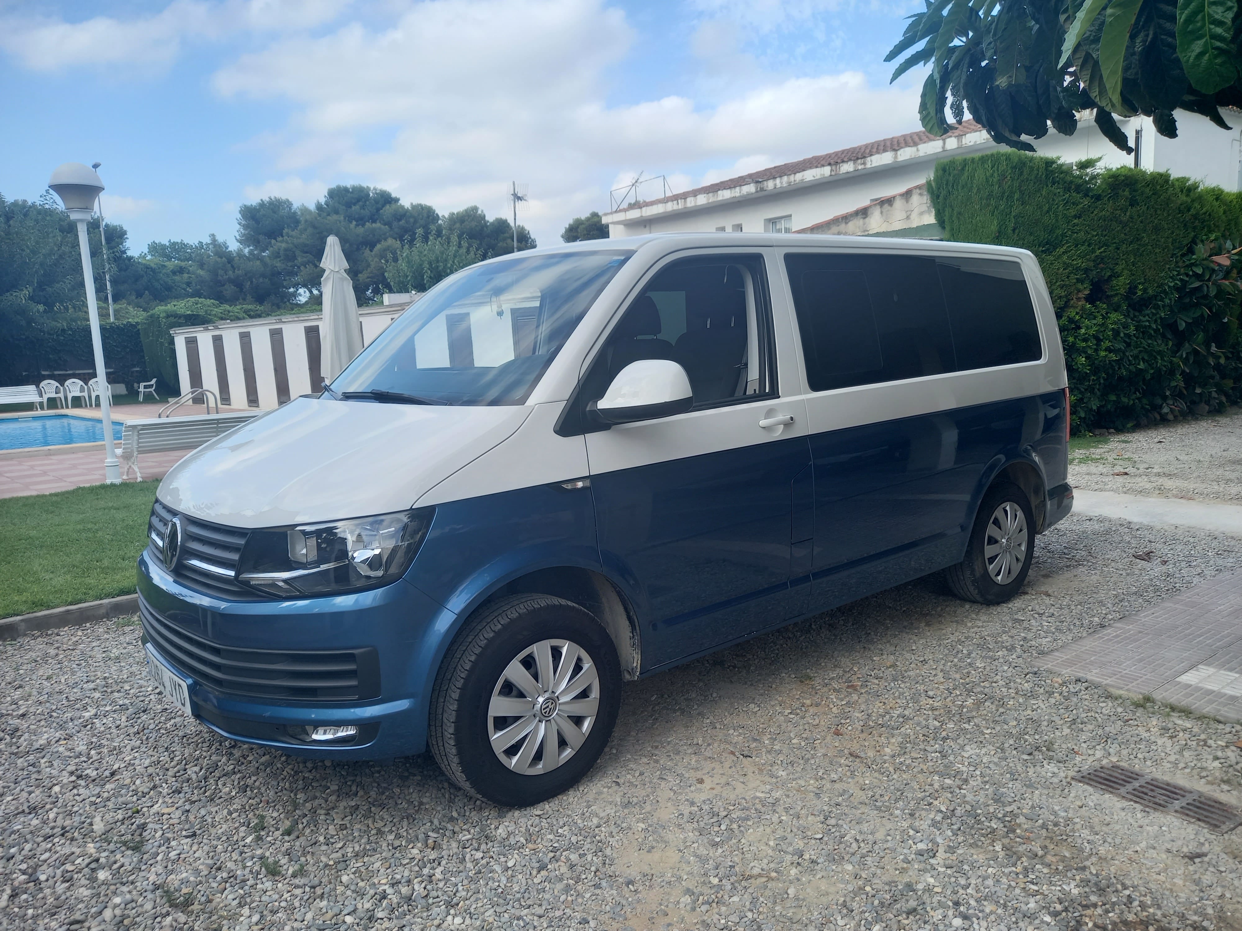 Volkswagen Caravelle con Aire acondicionado