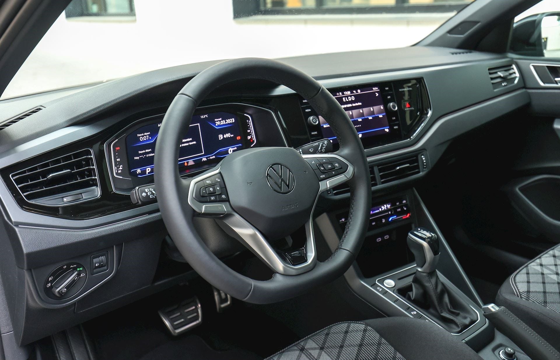 Volkswagen Taigo with Bluetooth audio