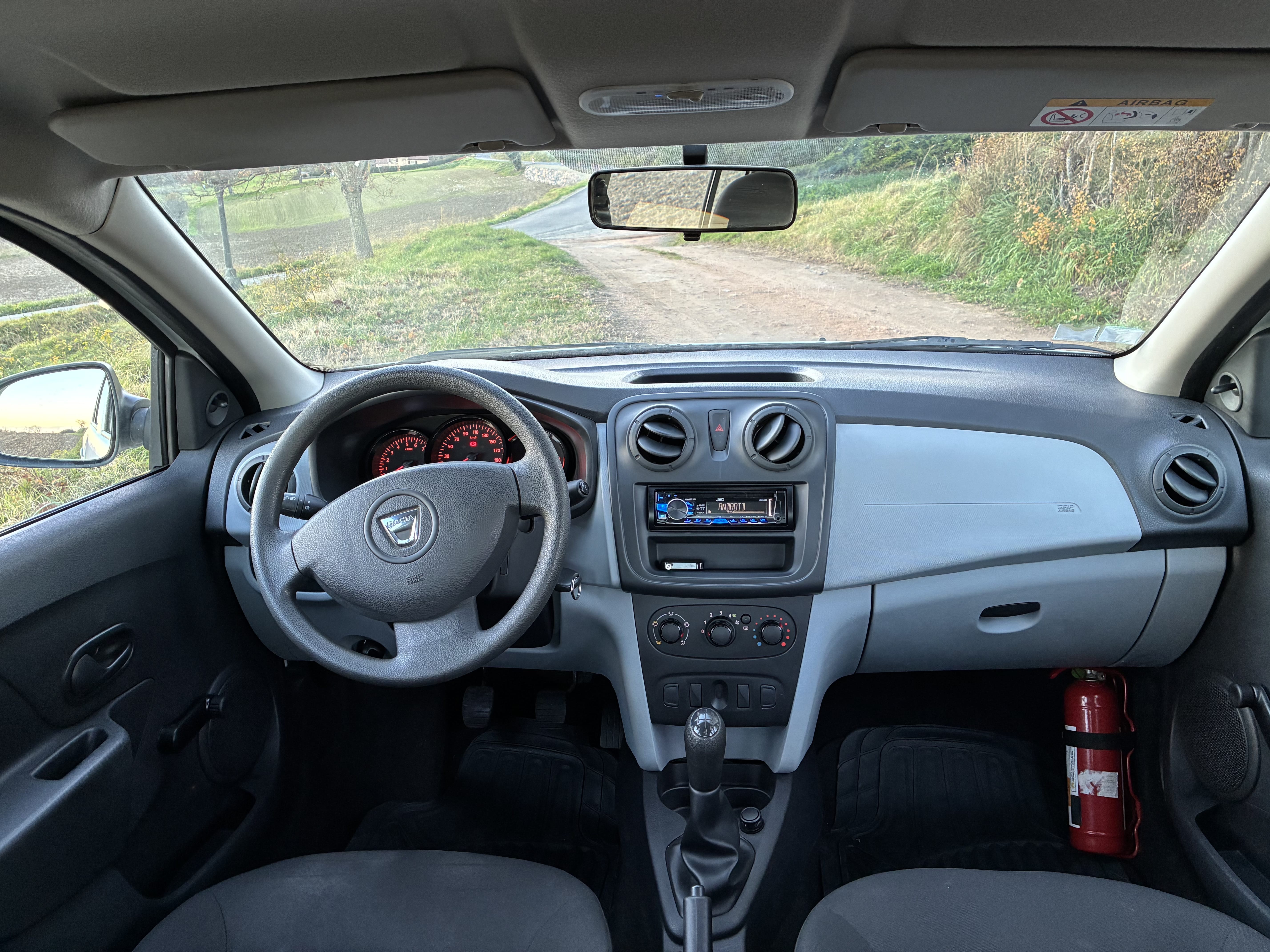 Dacia Logan avec Audio Bluetooth