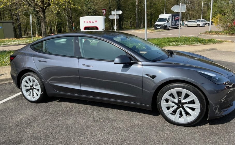 Tesla Model 3 Long Range avec Climatisation