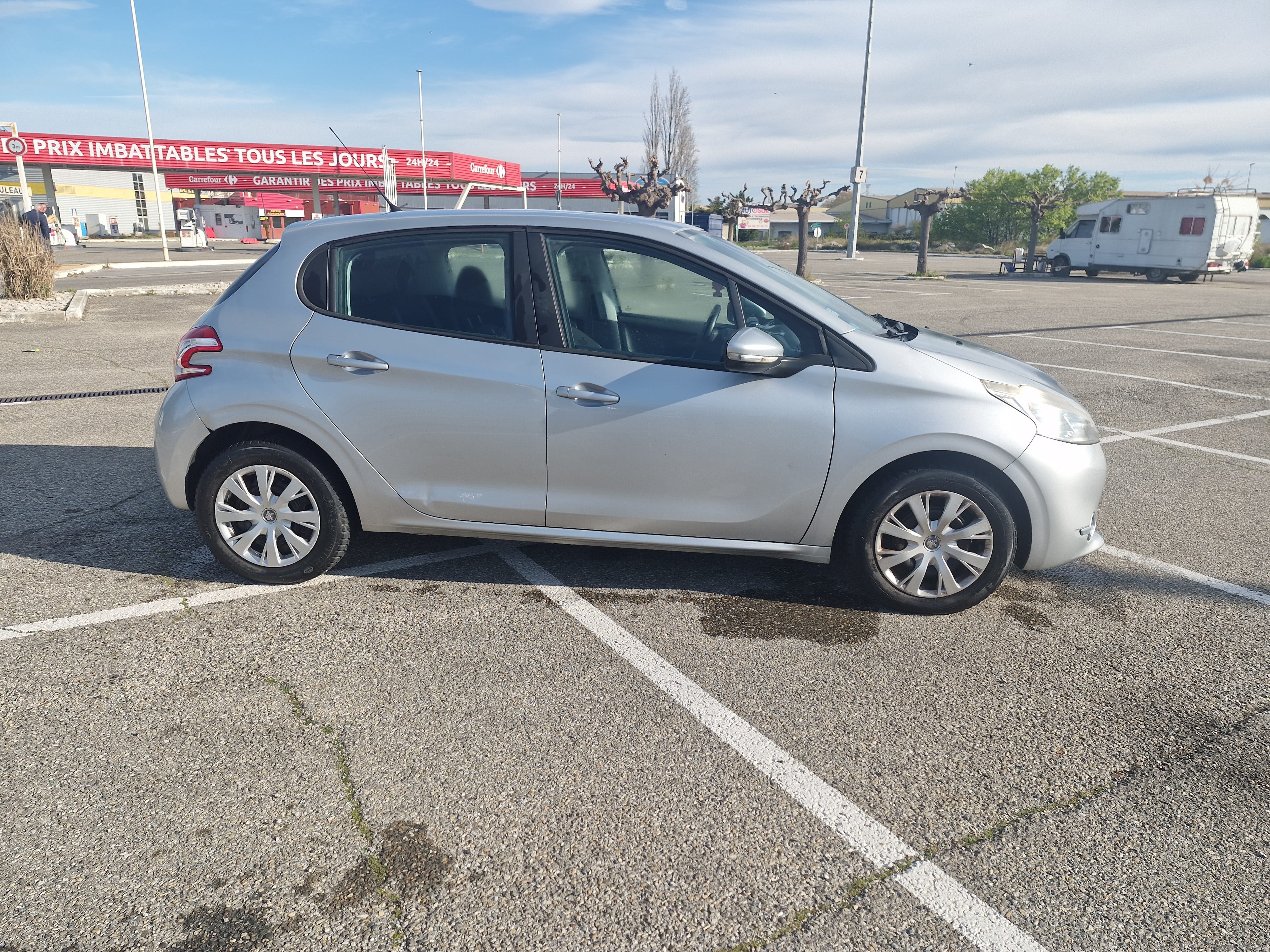 Peugeot 208 avec Climatisation