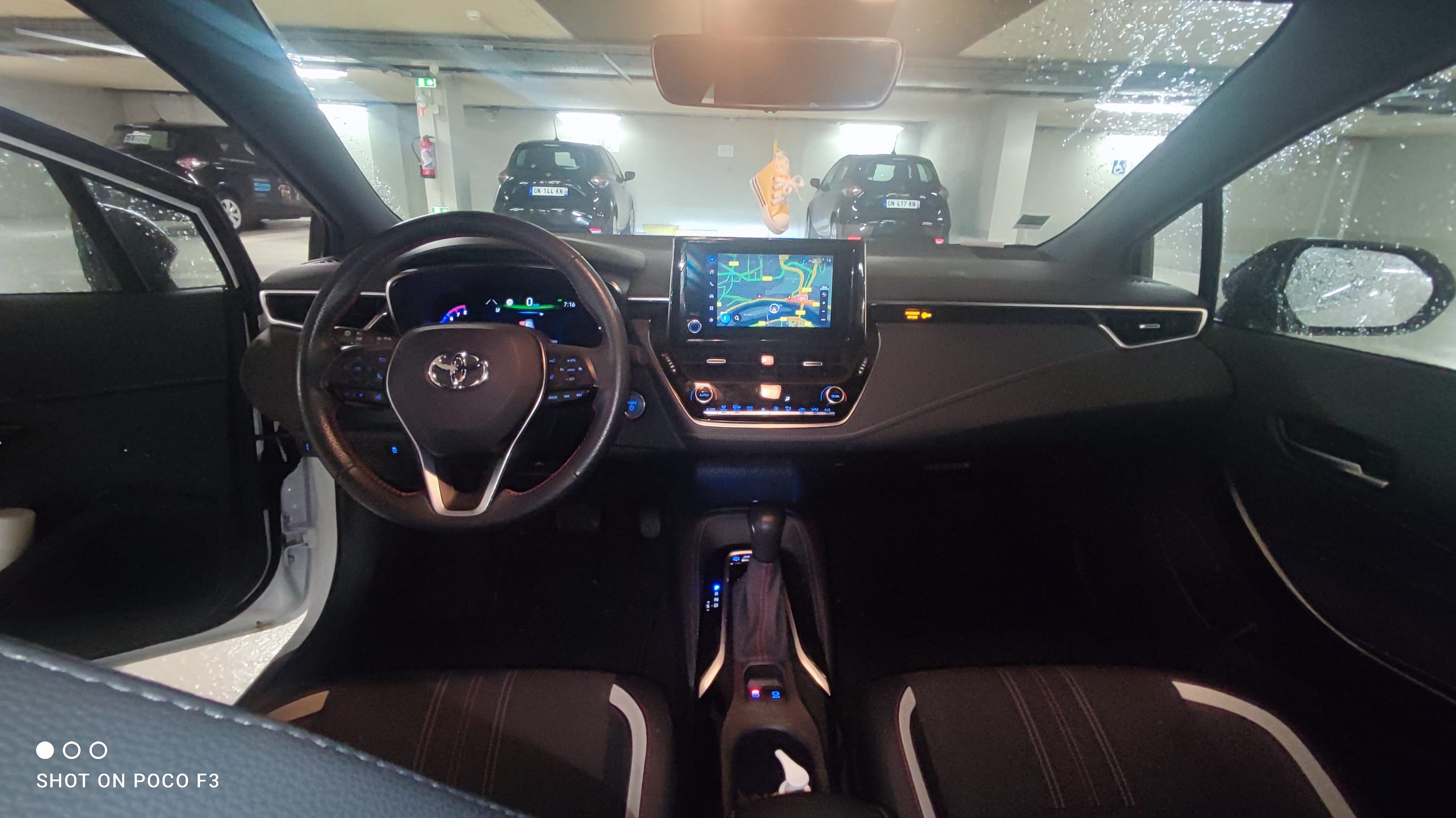 Toyota Corolla Hybride avec GPS