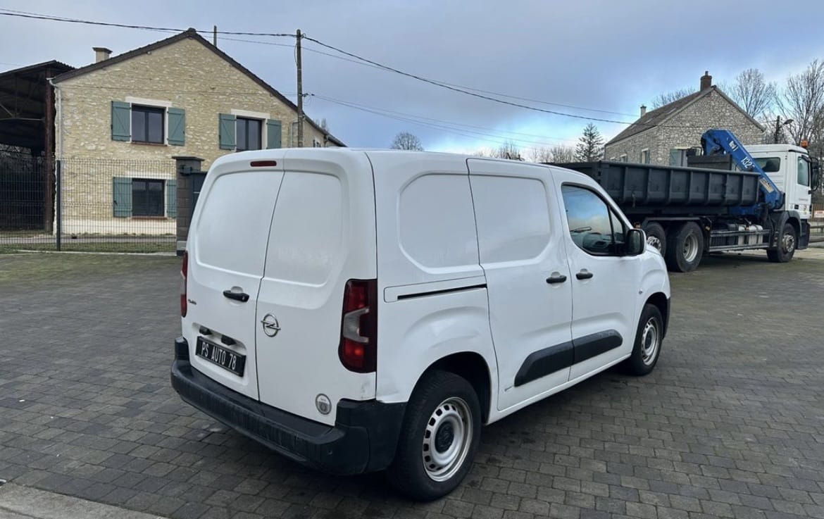 Opel Combo avec Régulateur de vitesse