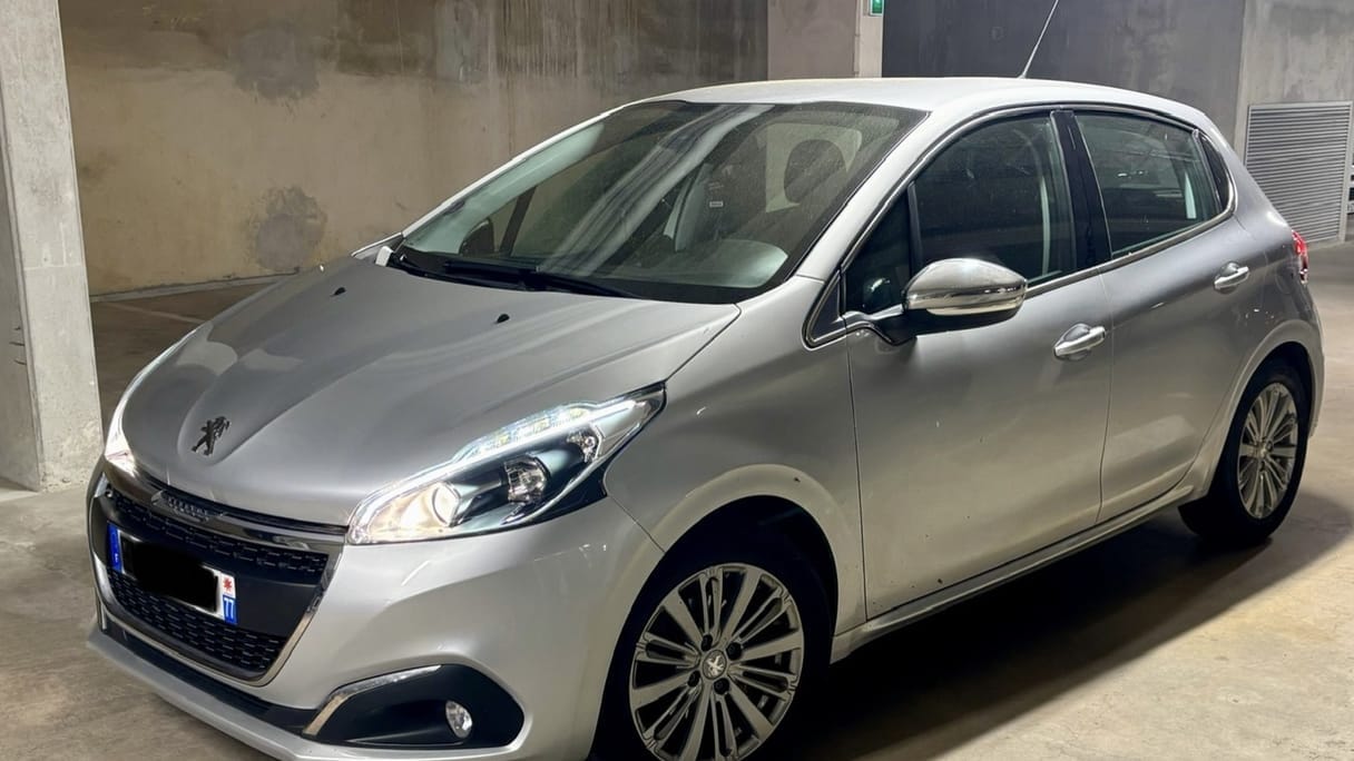 Peugeot 208 Style/EN, 2017, Essence 98