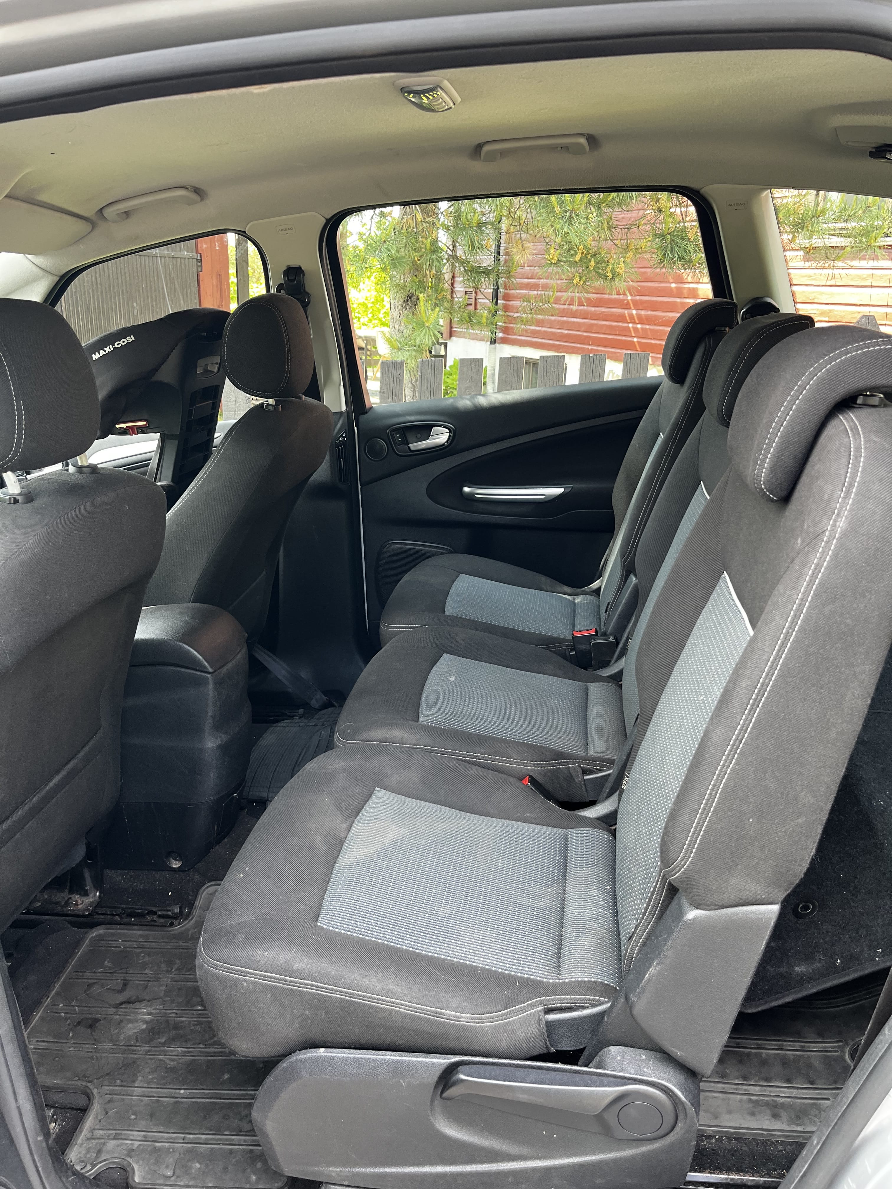 Ford S-Max med Skiboks