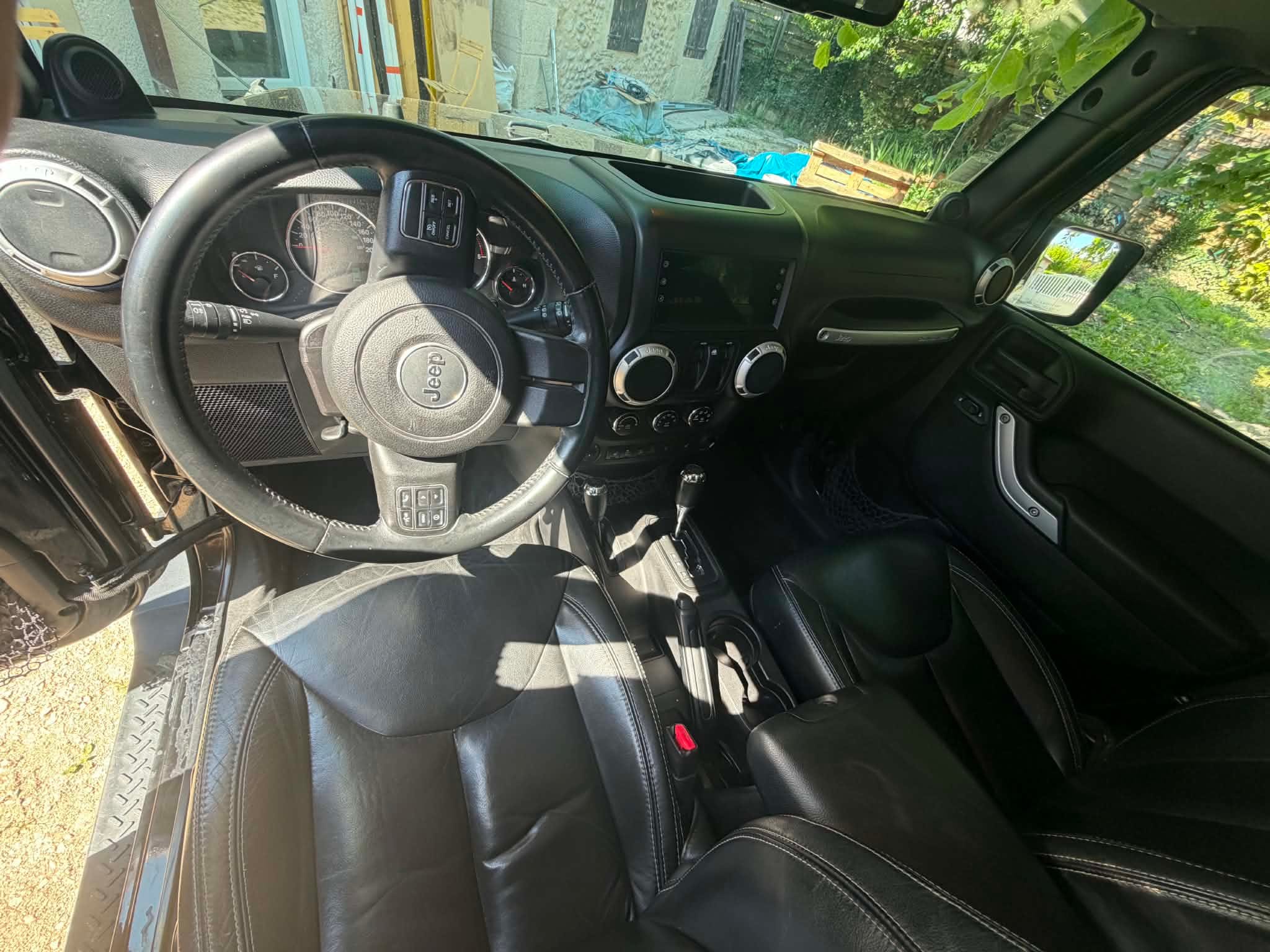Jeep Wrangler 2.8 CRD Sahara Décapotable 4X4 avec Autoradio