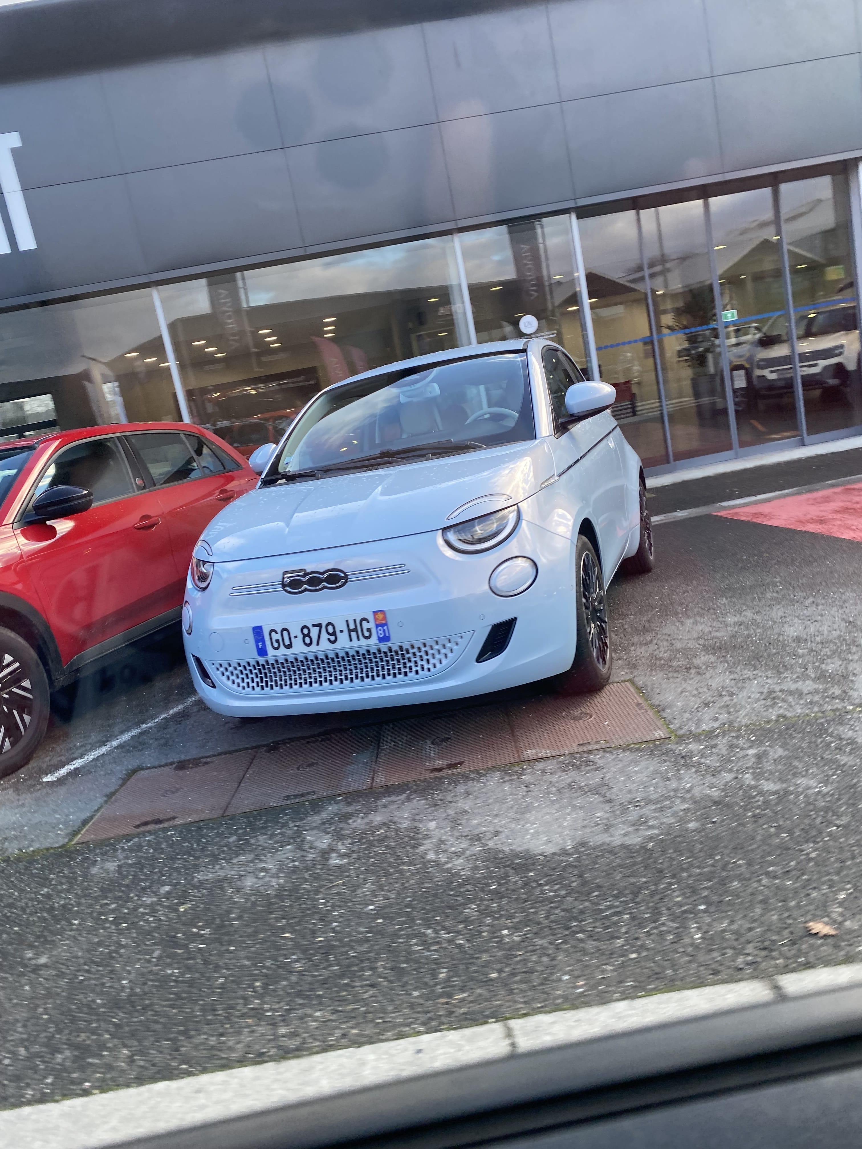 Fiat 500e avec GPS