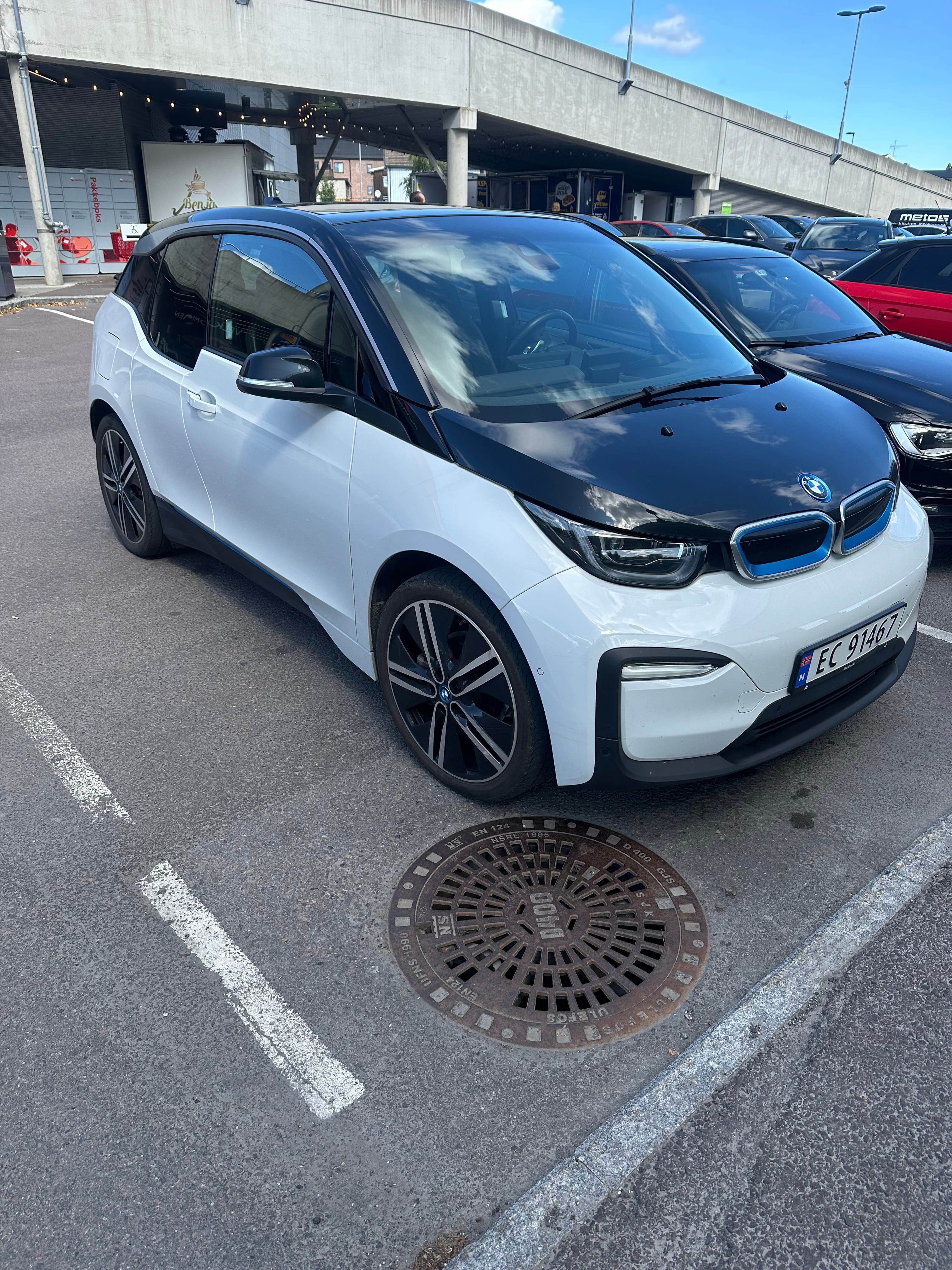 BMW i3 med Babysete