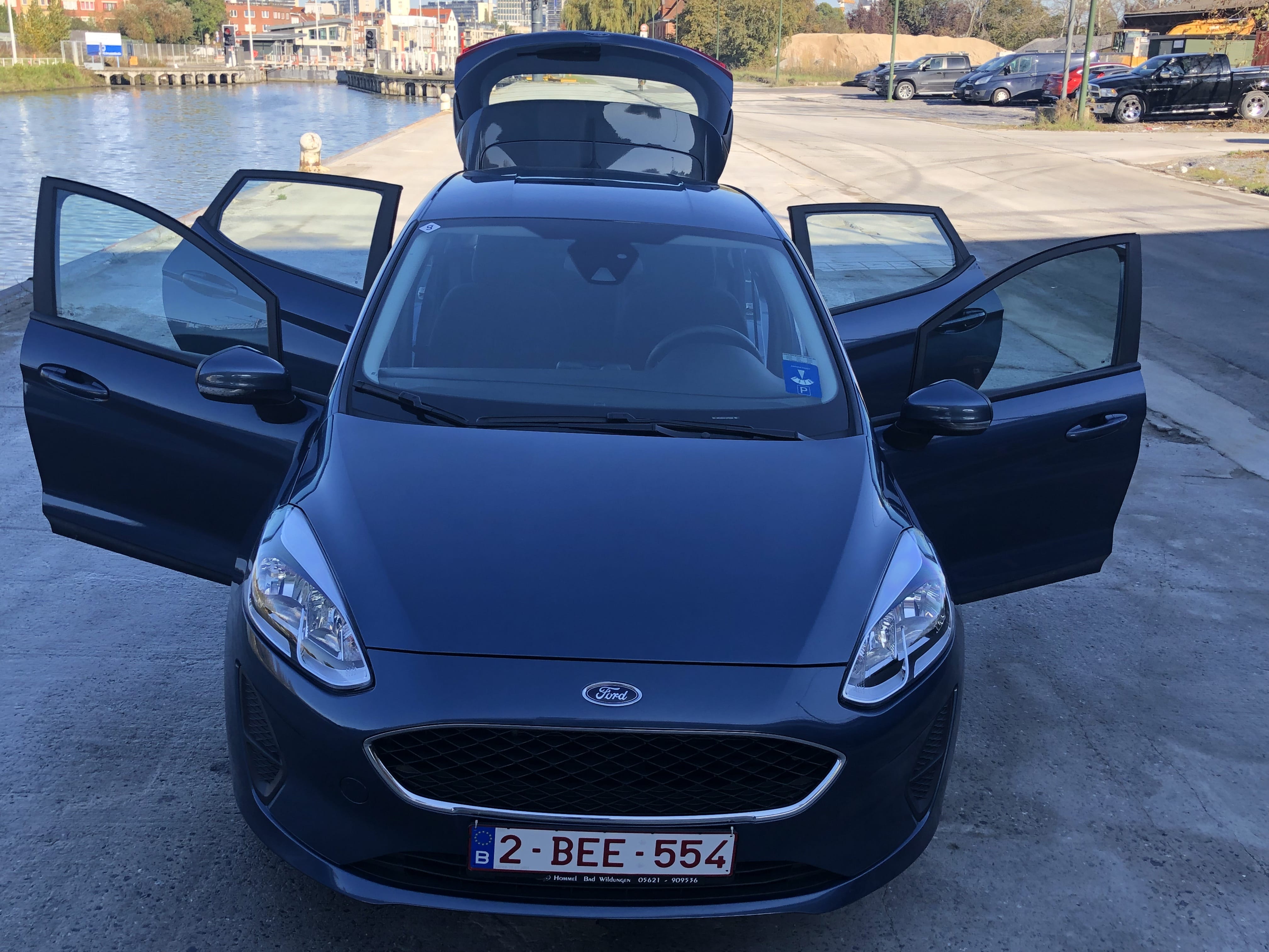 Ford Fiesta 1.1i Cool & Connect, Airco (gare du Midi) avec Pneus neige