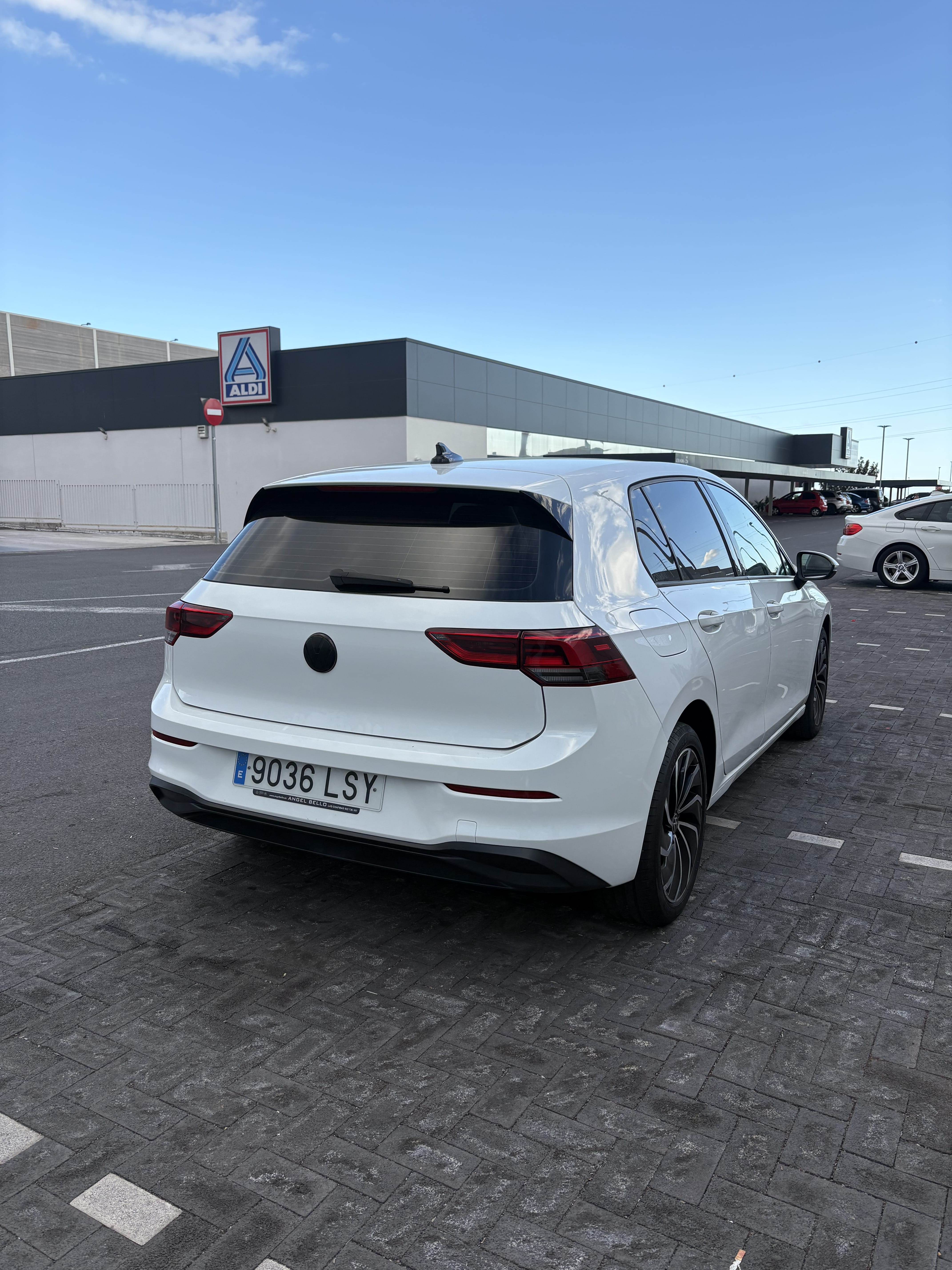 Volkswagen Golf con Control de velocidad