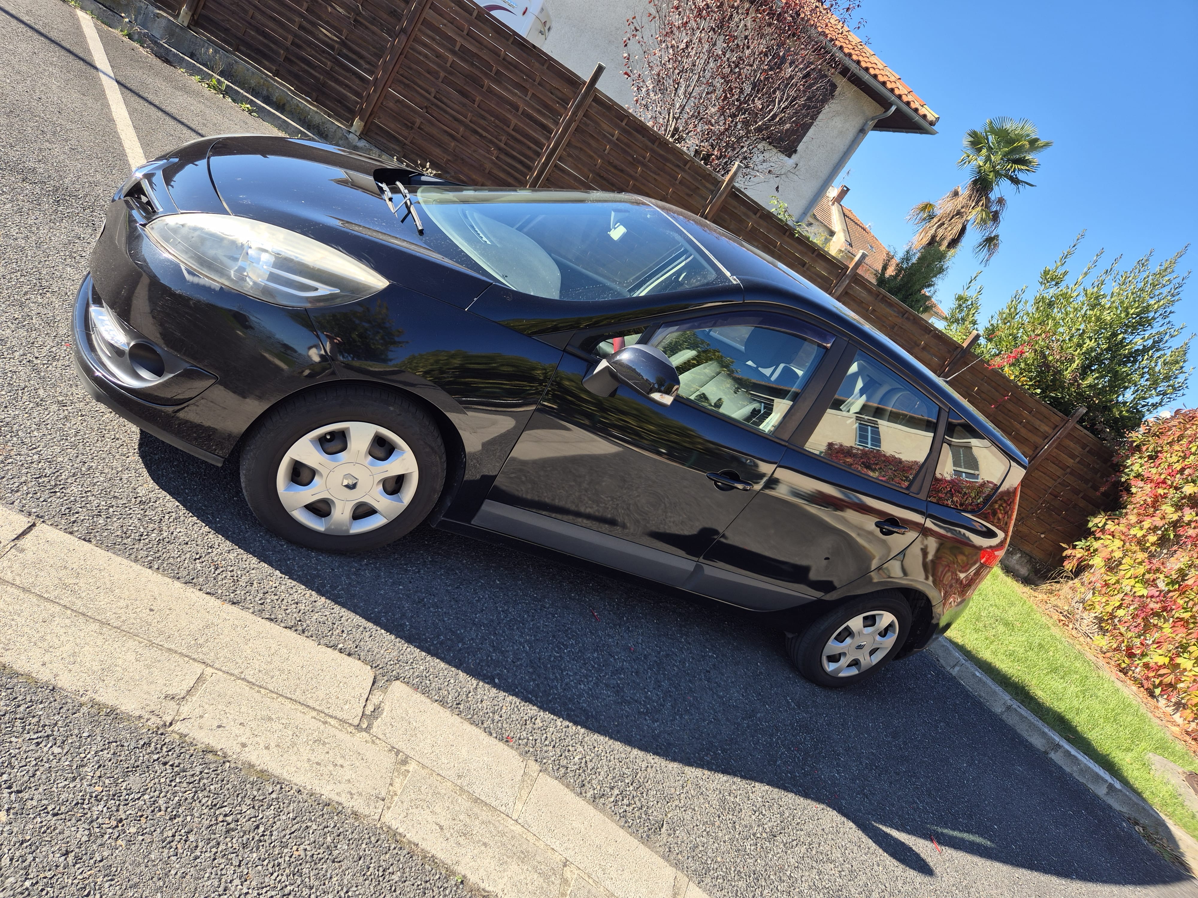 Renault Scenic 1.5 DCI avec Climatisation
