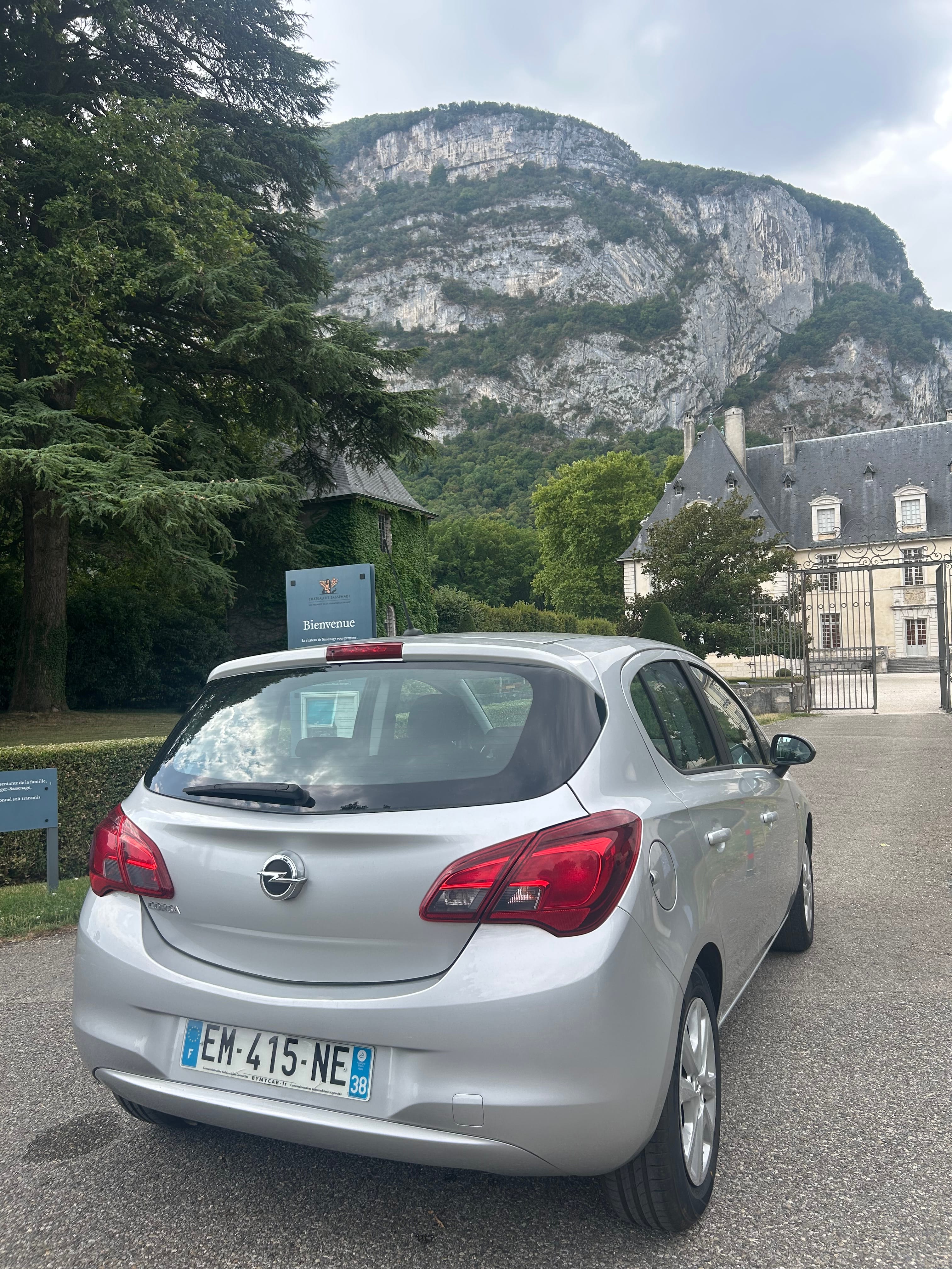 Opel Corsa avec Régulateur de vitesse