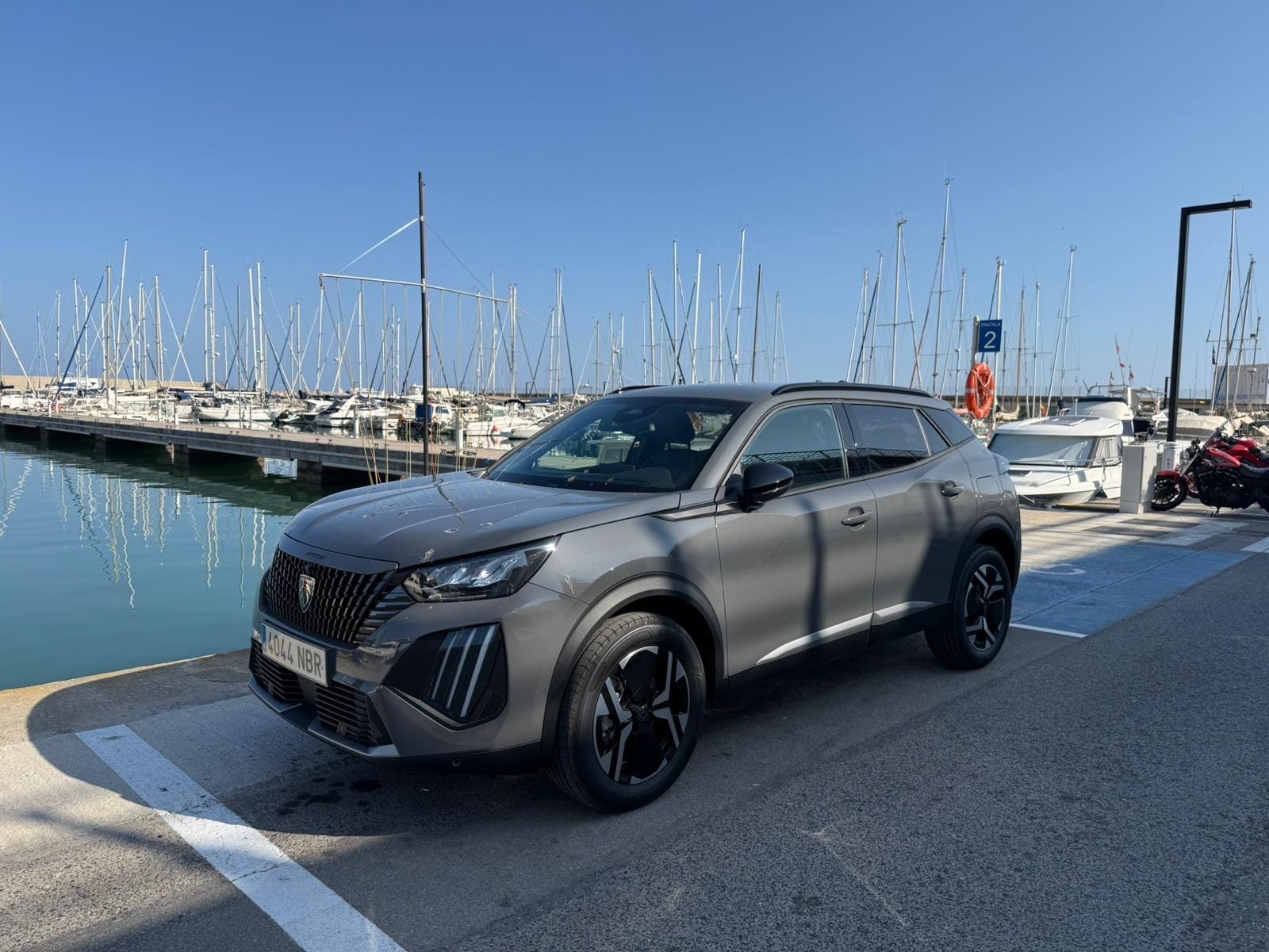 Peugeot 2008 Hybrid 145CV (Nuevo, Junio 2025), 2025, Gasolina 95 / Eléctrico (híbrido), Automático