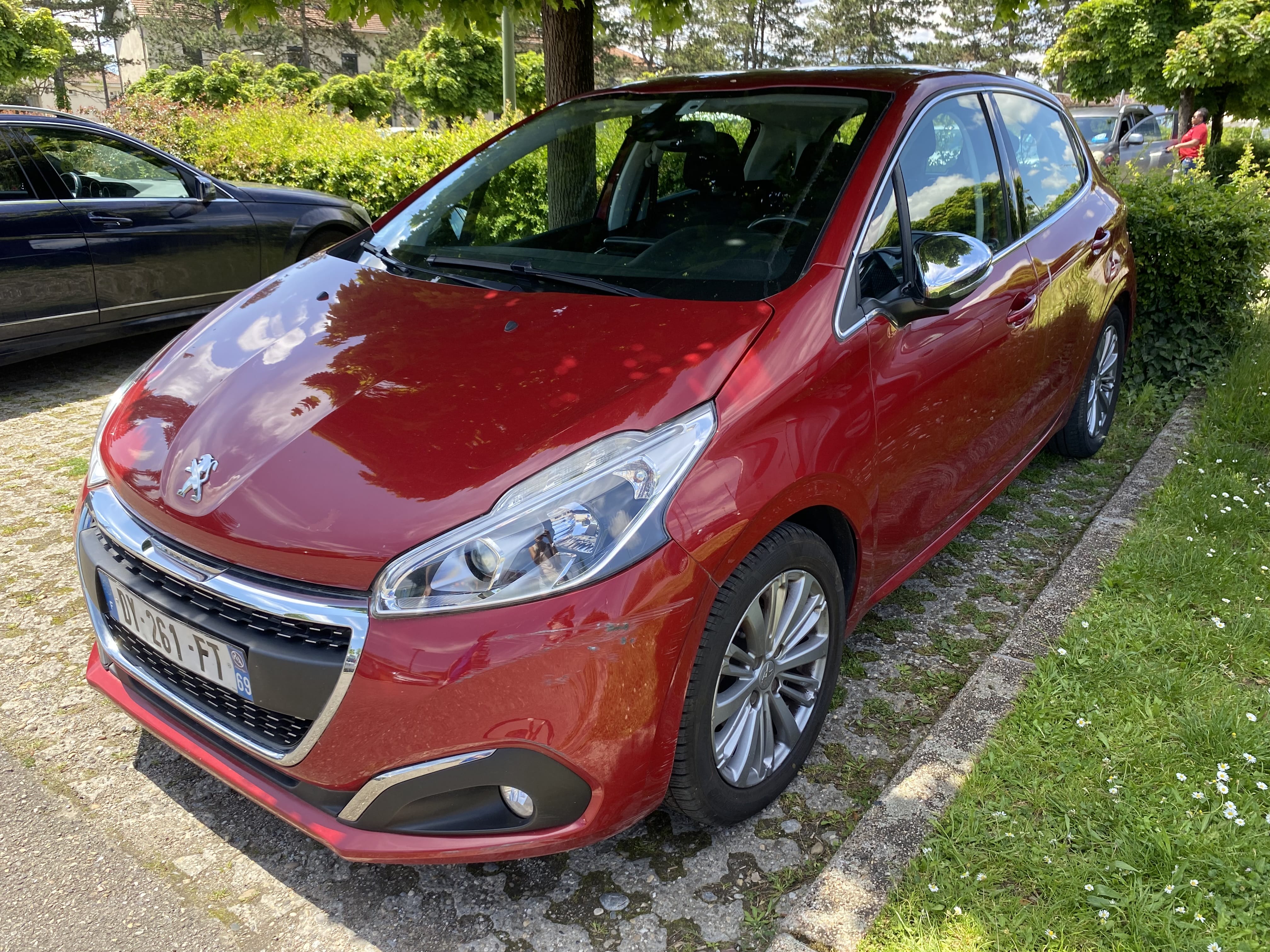 Peugeot 208, 2015, Essence 95