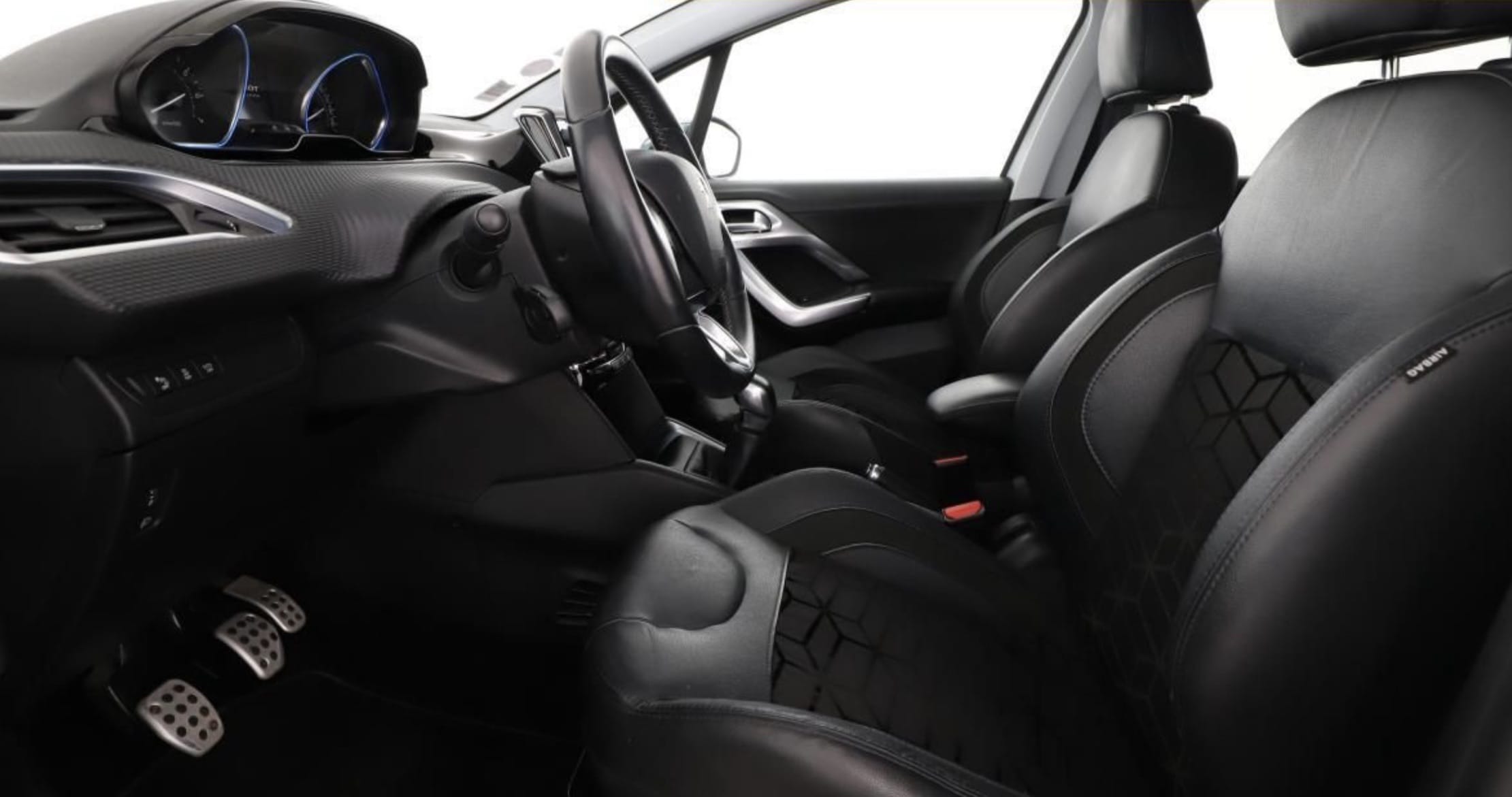 Peugeot 208 Feline avec Régulateur de vitesse