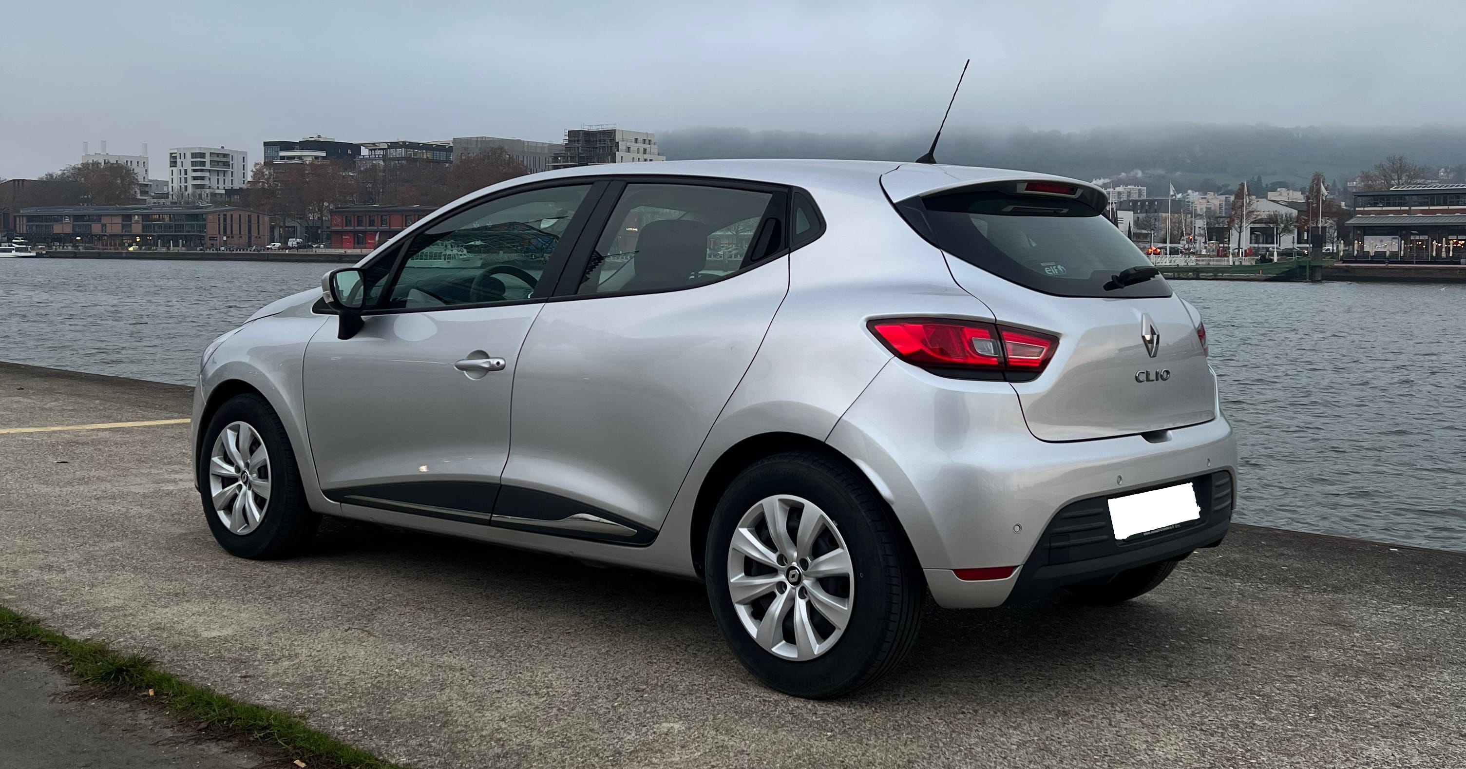 Renault Clio avec Régulateur de vitesse