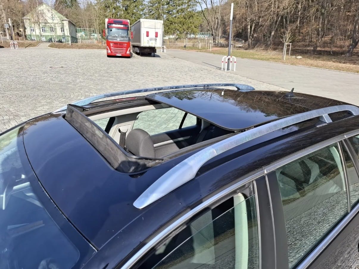 Volkswagen Golf avec Autoradio