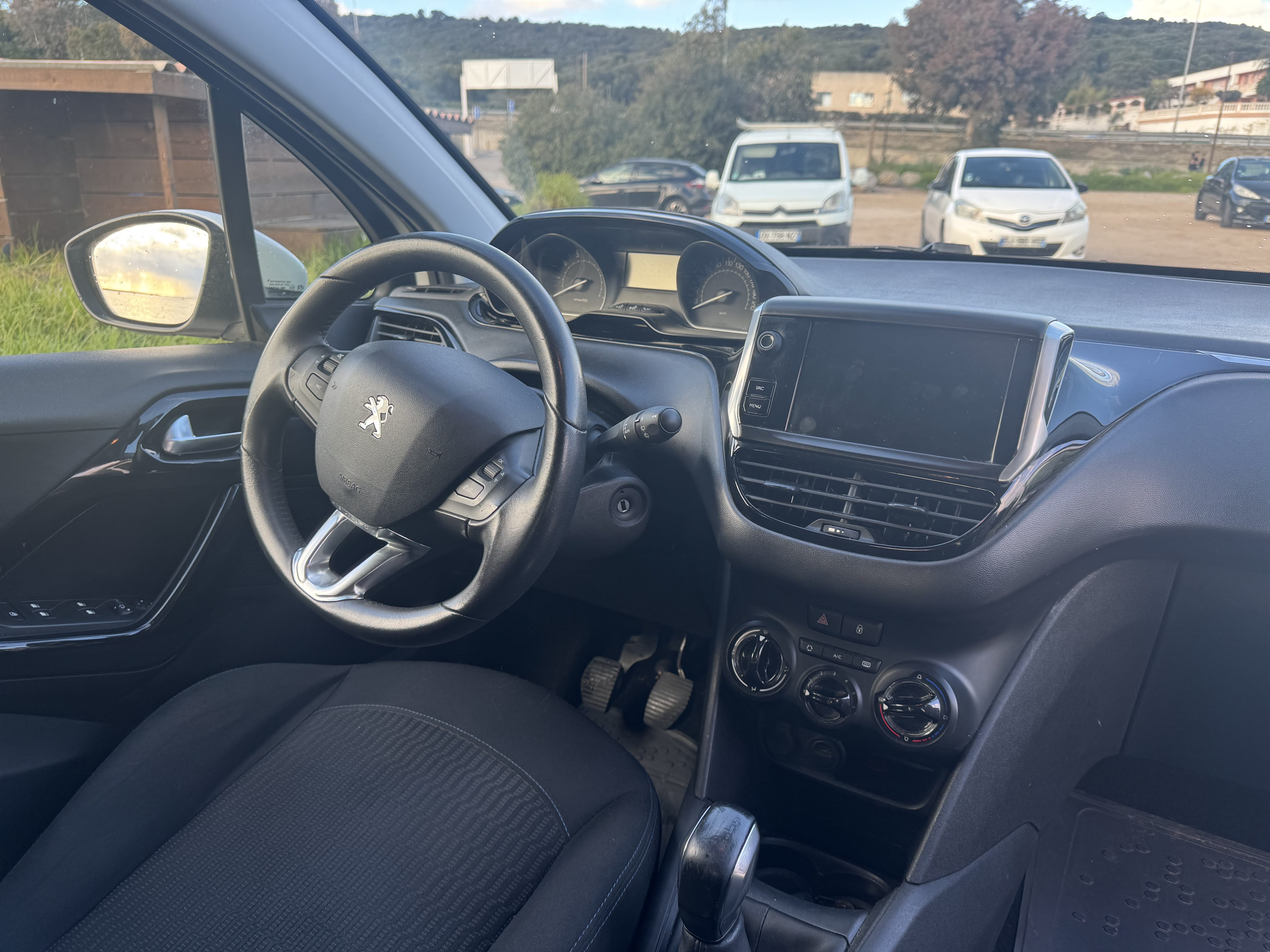 Peugeot 208 avec GPS