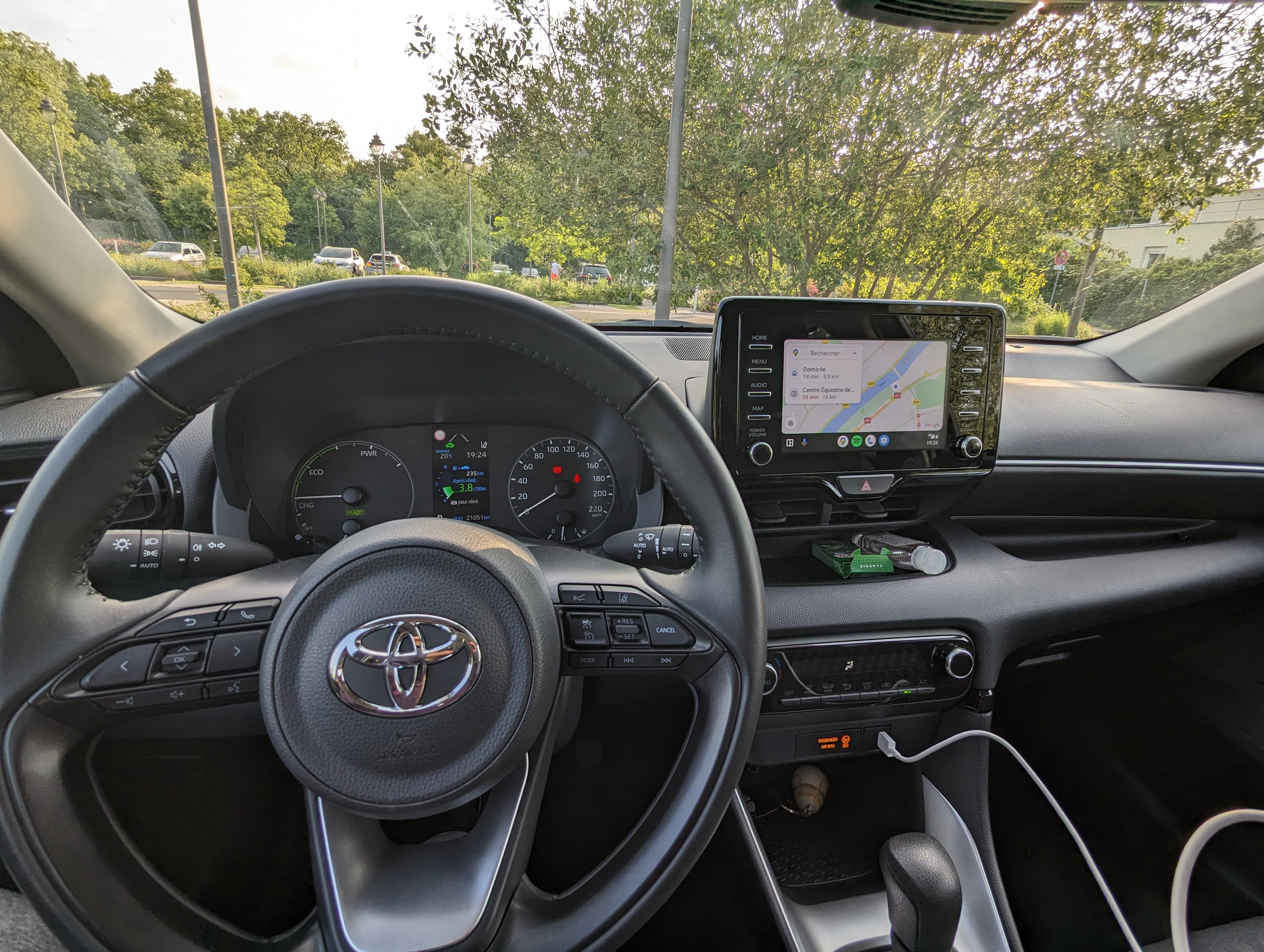 Toyota Yaris Hybride avec Régulateur de vitesse