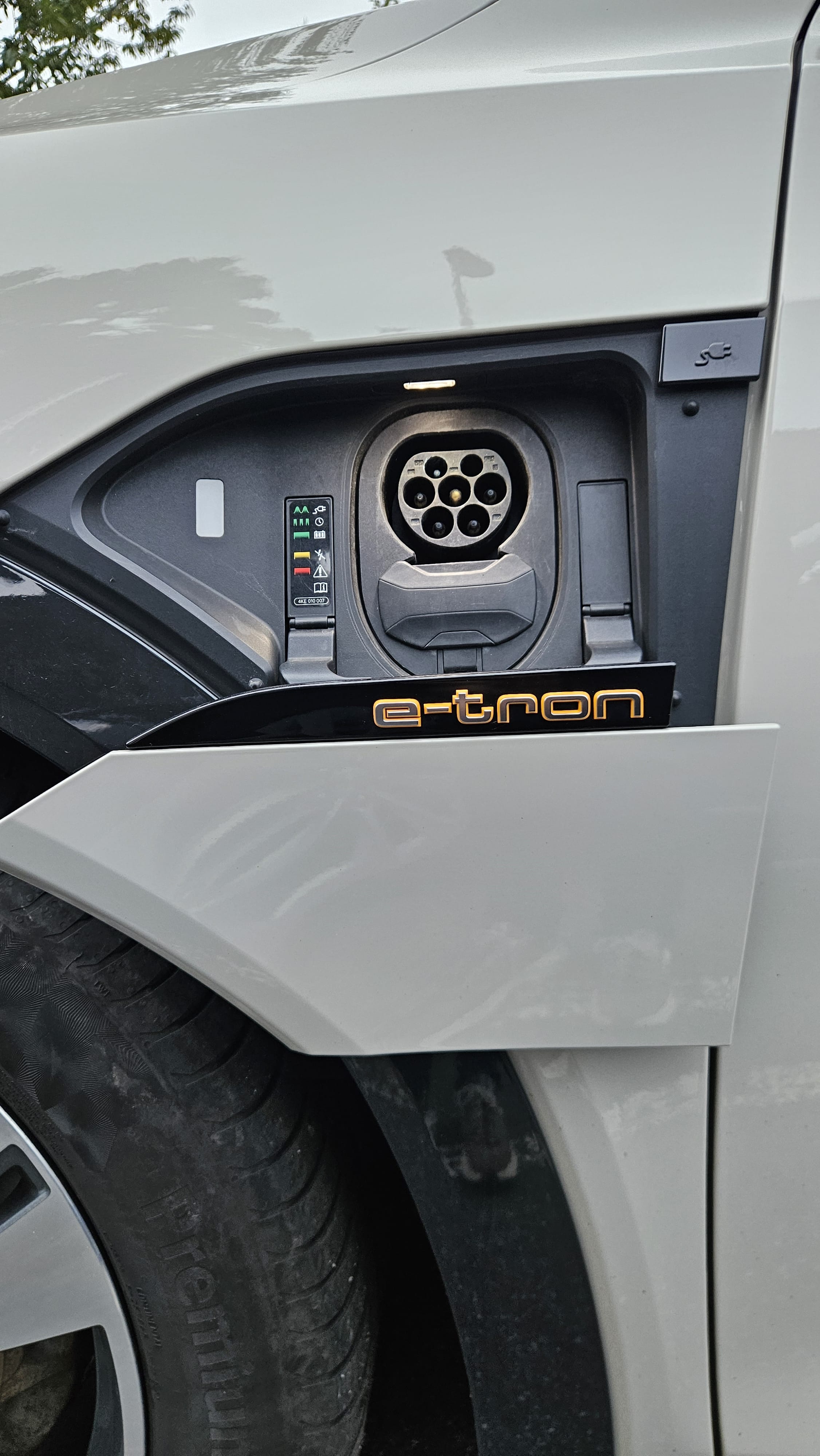 Audi e-tron