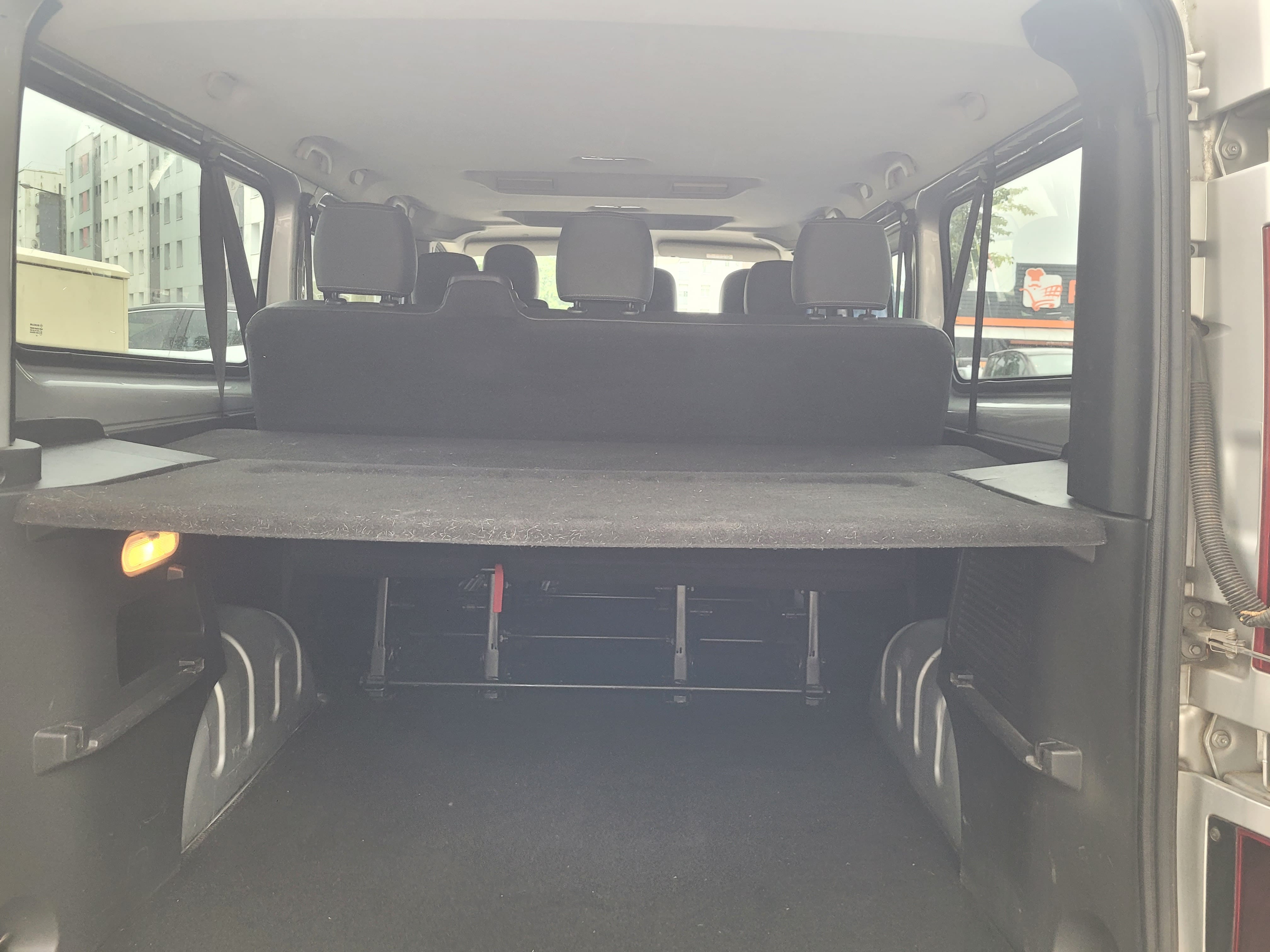 Renault Trafic Passenger mit Bluetooth-Audio