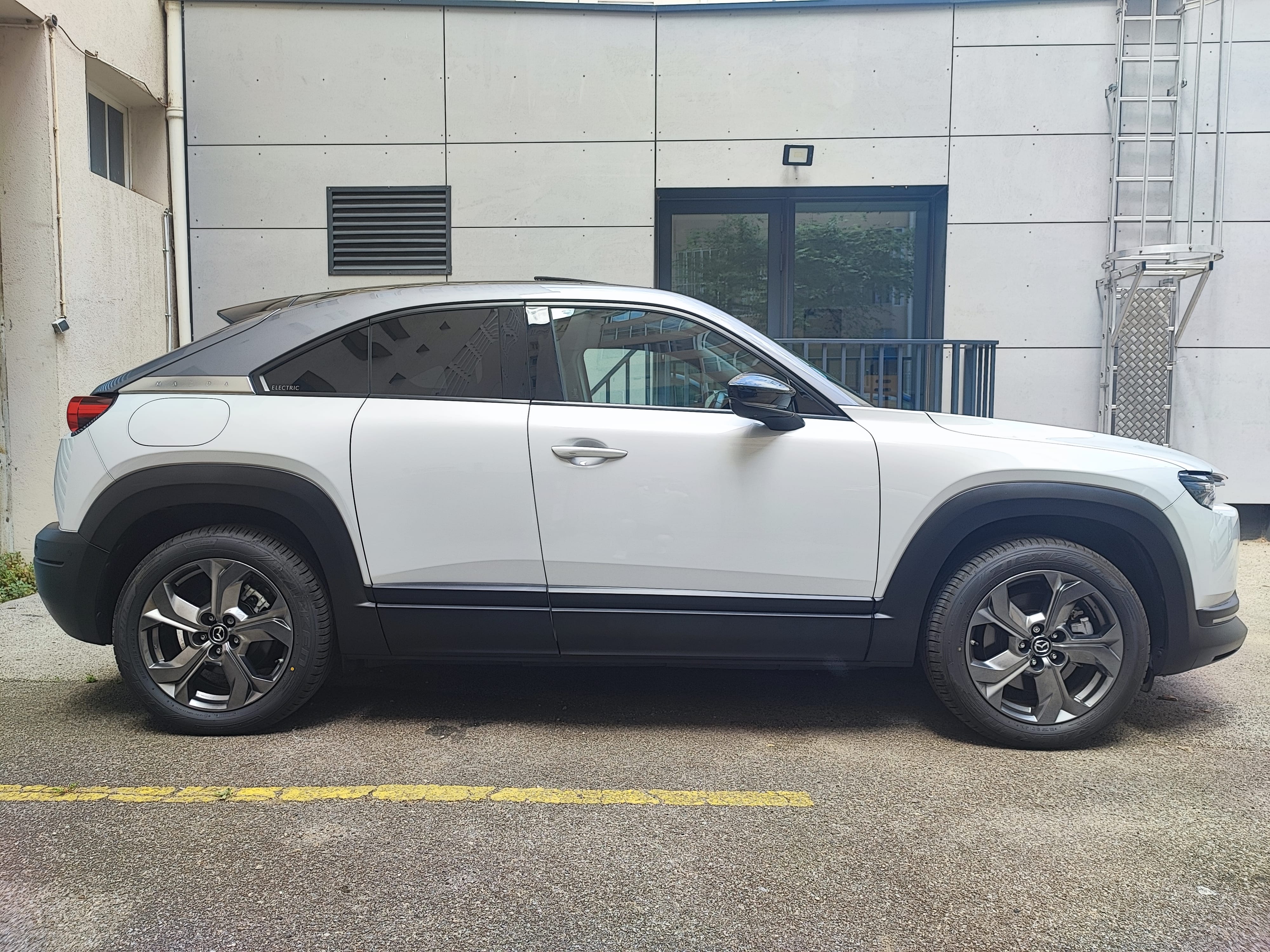 Mazda MX-30 avec Climatisation