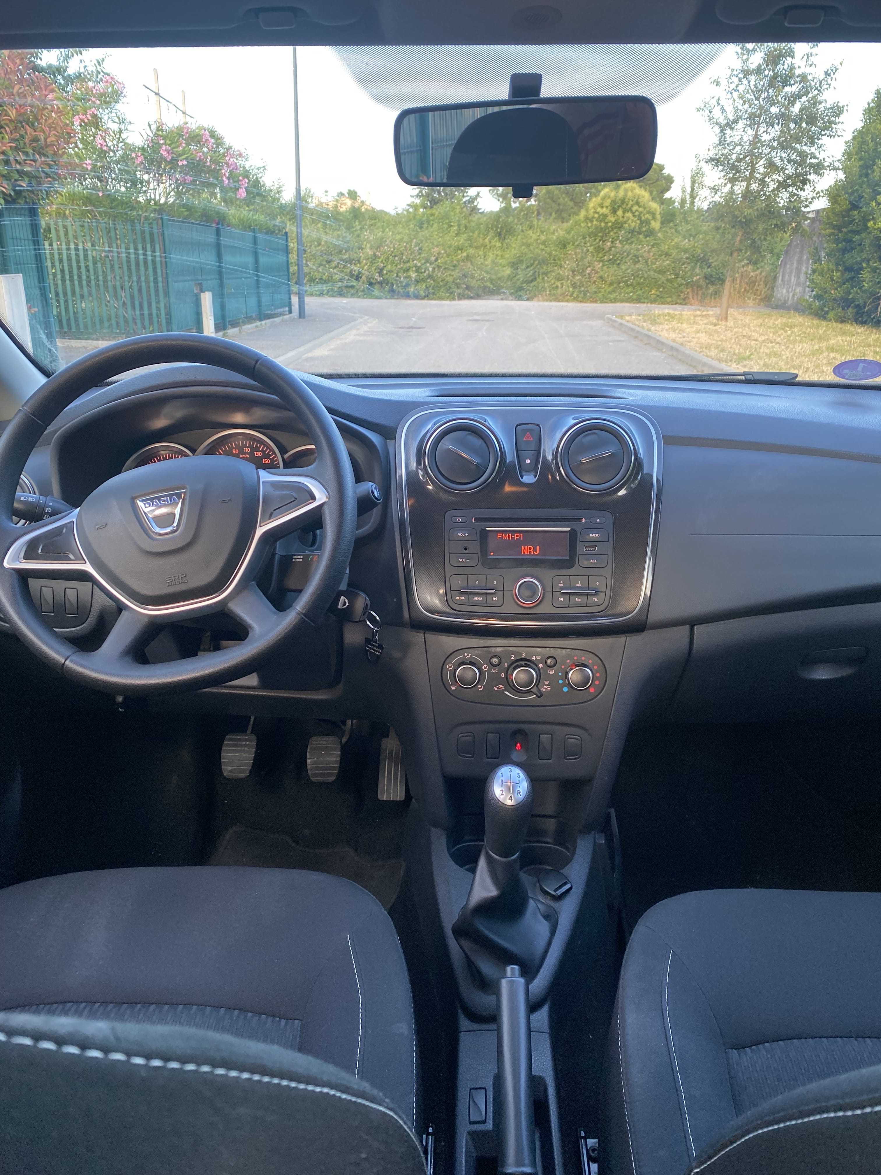 Dacia Sandero avec Audio Bluetooth