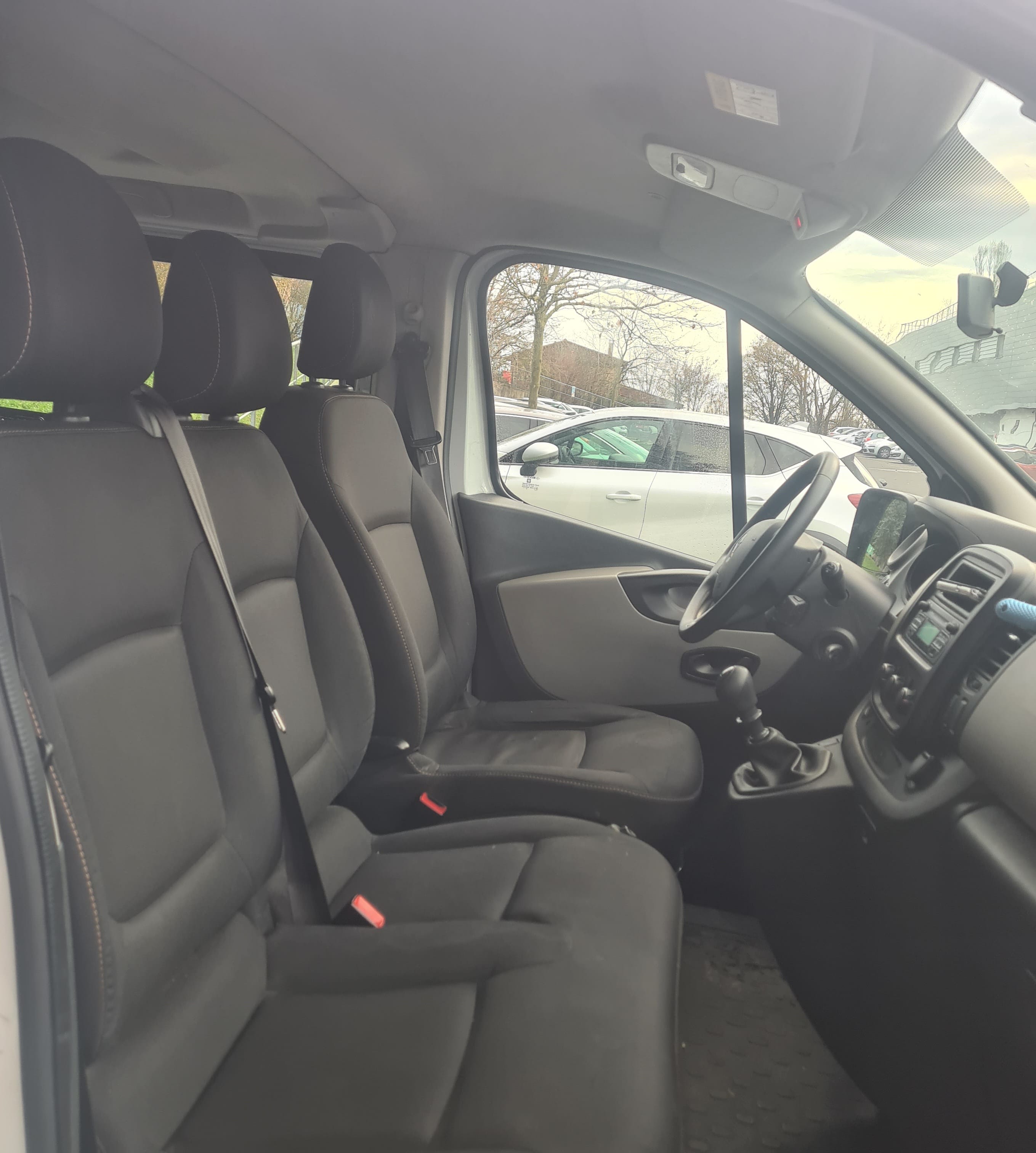 Renault Trafic Passenger avec Siège bébé