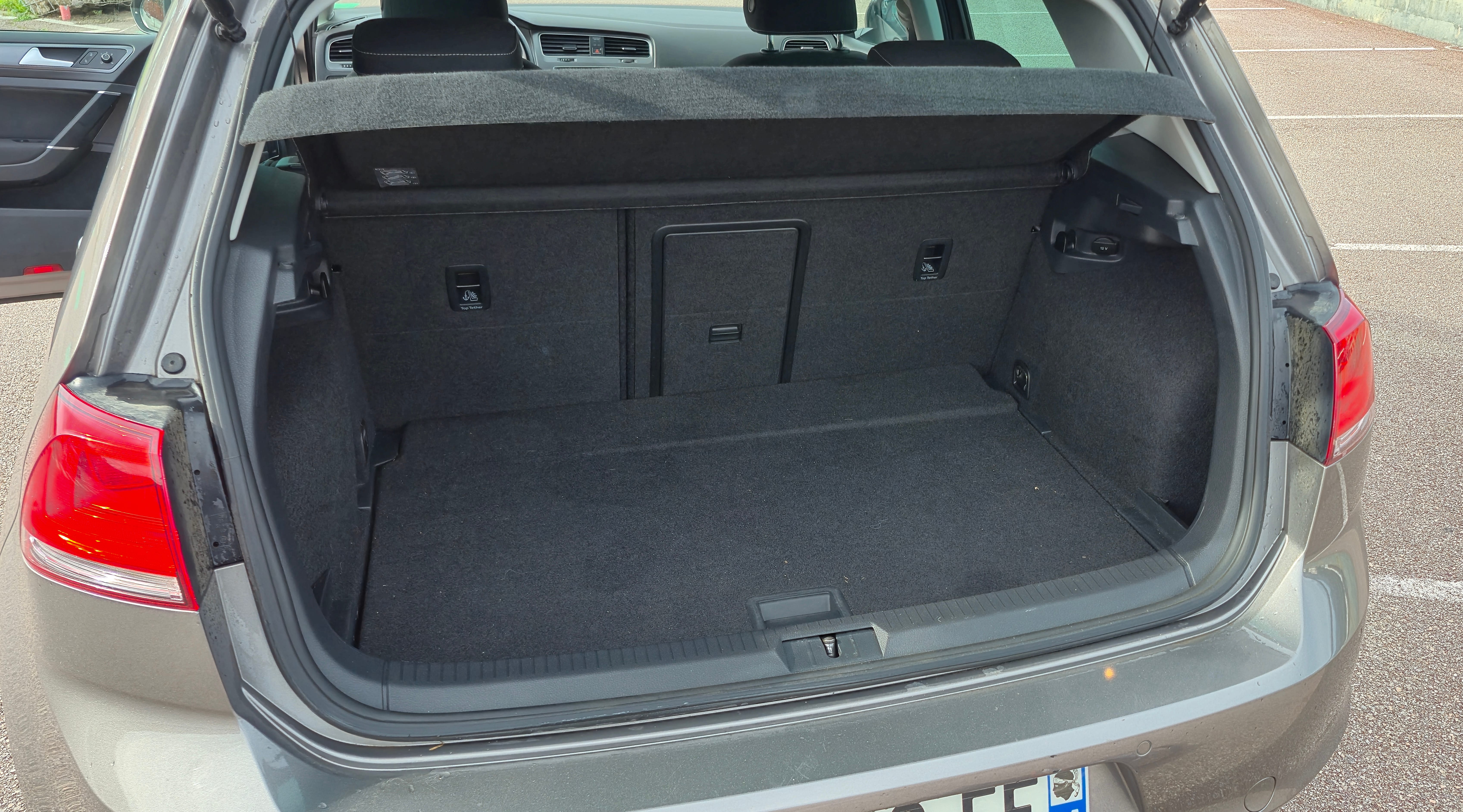 Volkswagen Golf avec Autoradio
