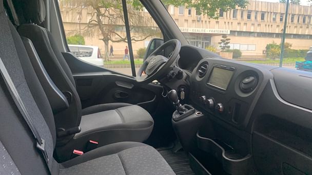 Renault Master 8m3 avec diable - GPS Carplay Android - Bluetooth - Radar - Camera - Regulateur avec Entrée audio / iPod