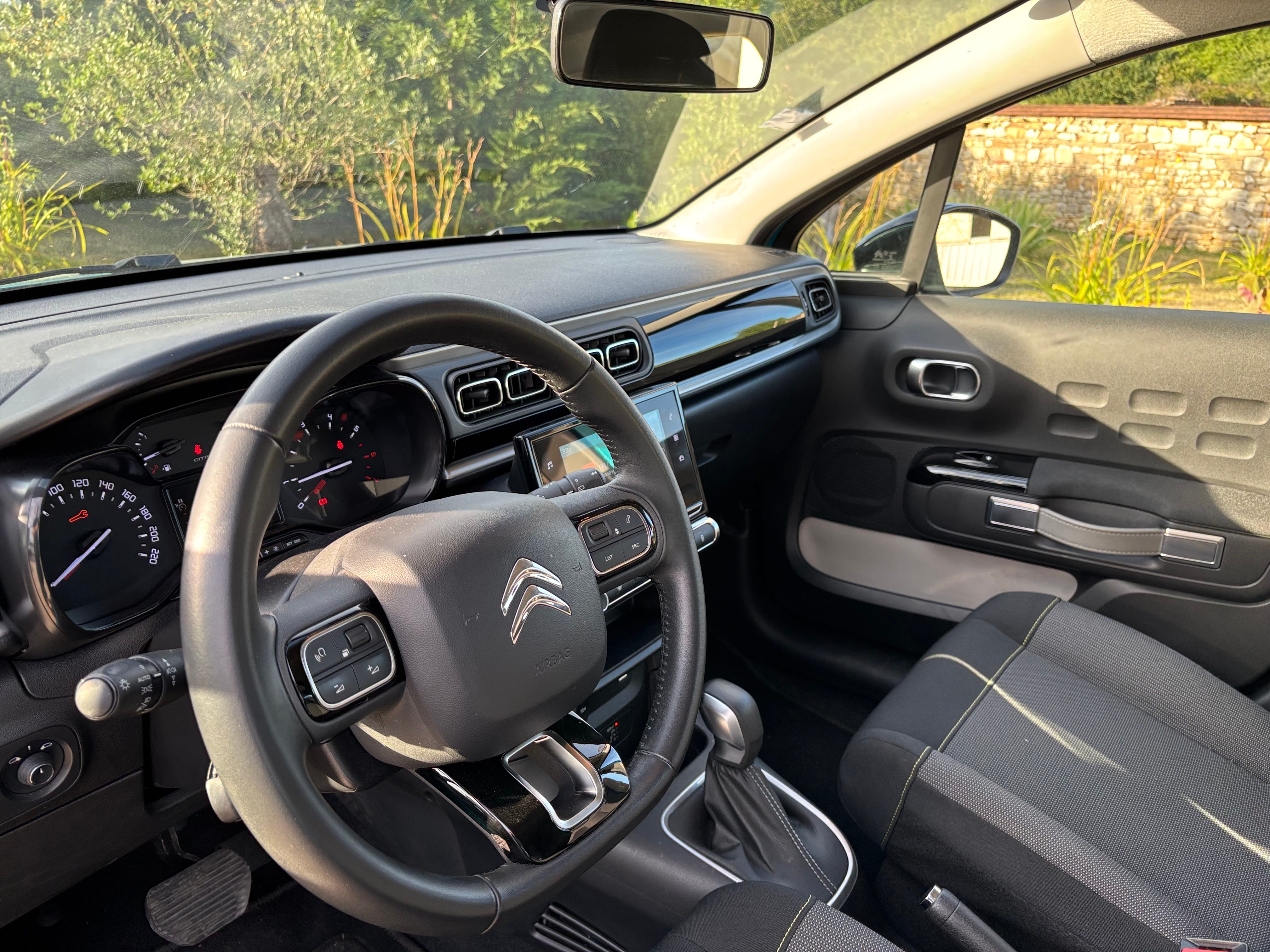 Citroen C3 1,2 110 cv  eat6 automatique avec Régulateur de vitesse