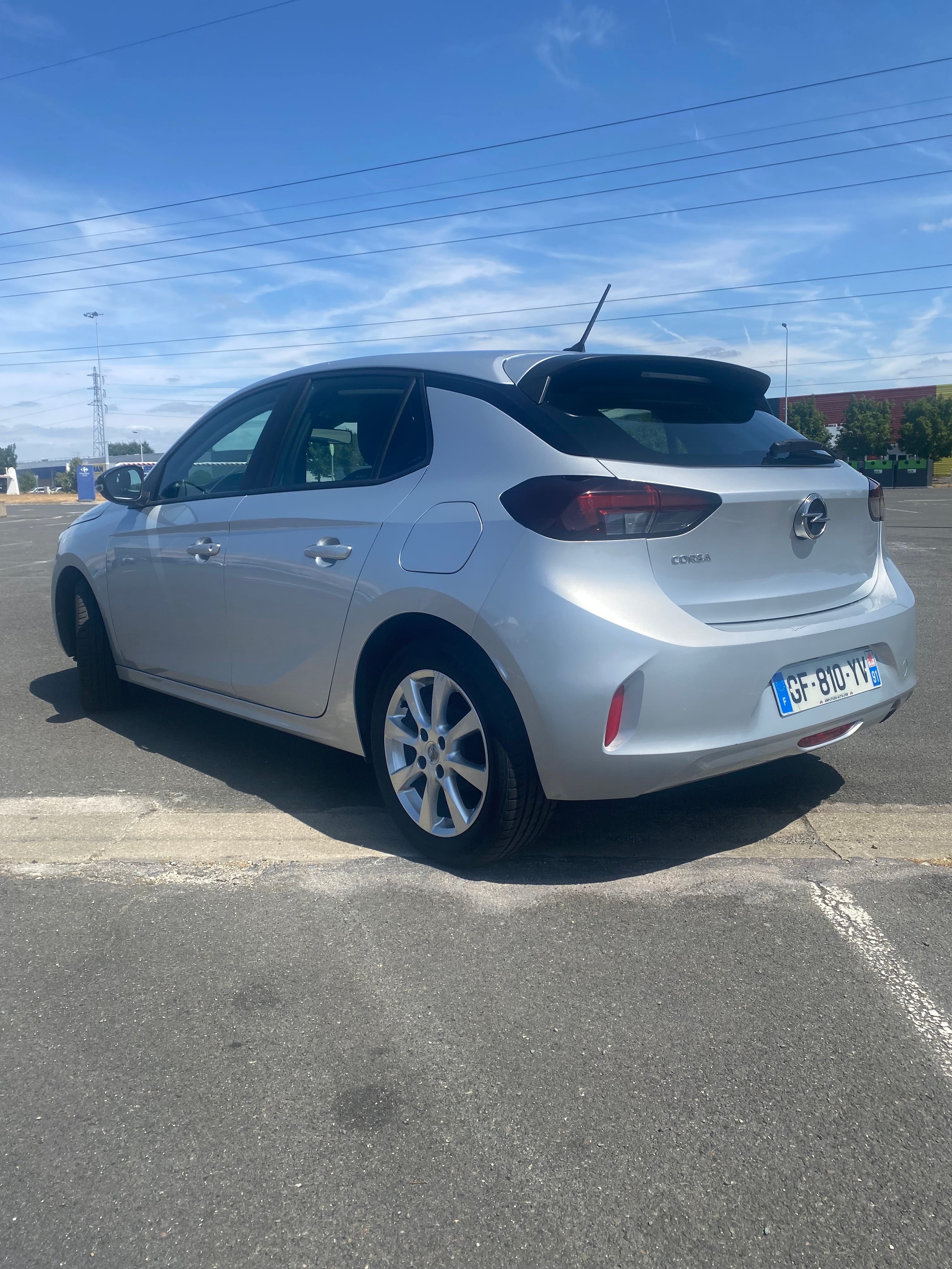 Opel Corsa avec GPS