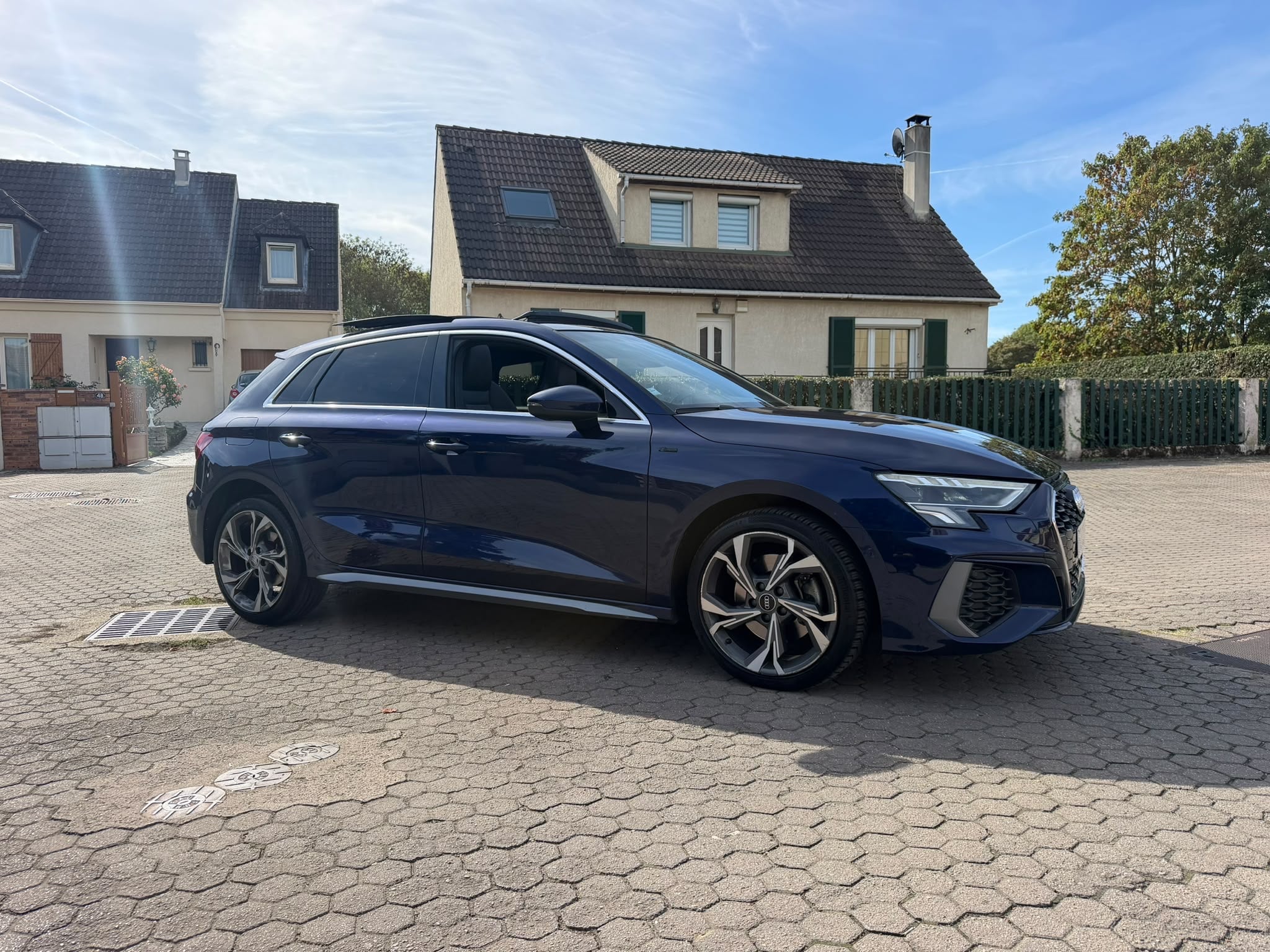 Audi A3 40 TFSIe mit Klimaanlage