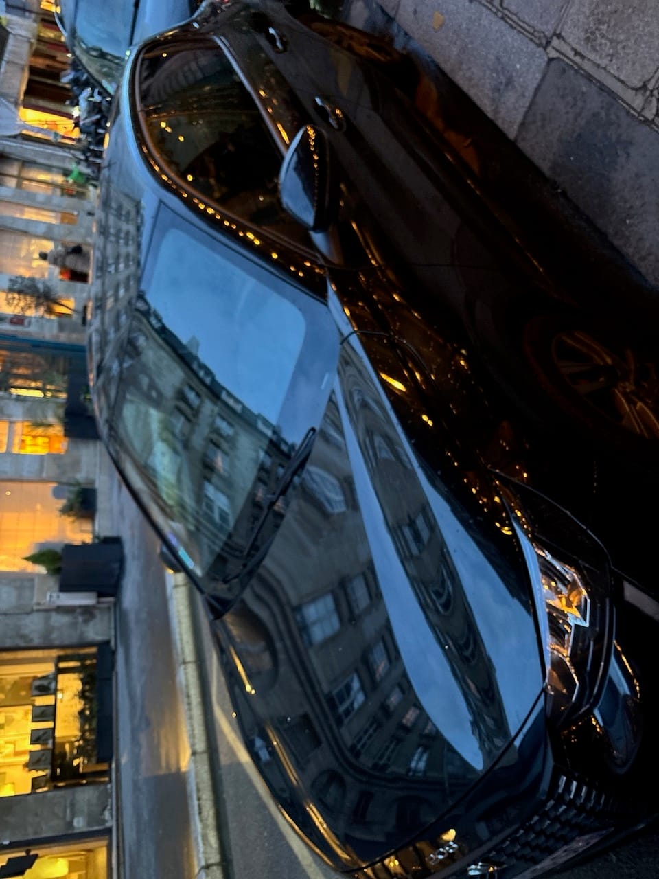 Peugeot 208 with Audio / iPod input